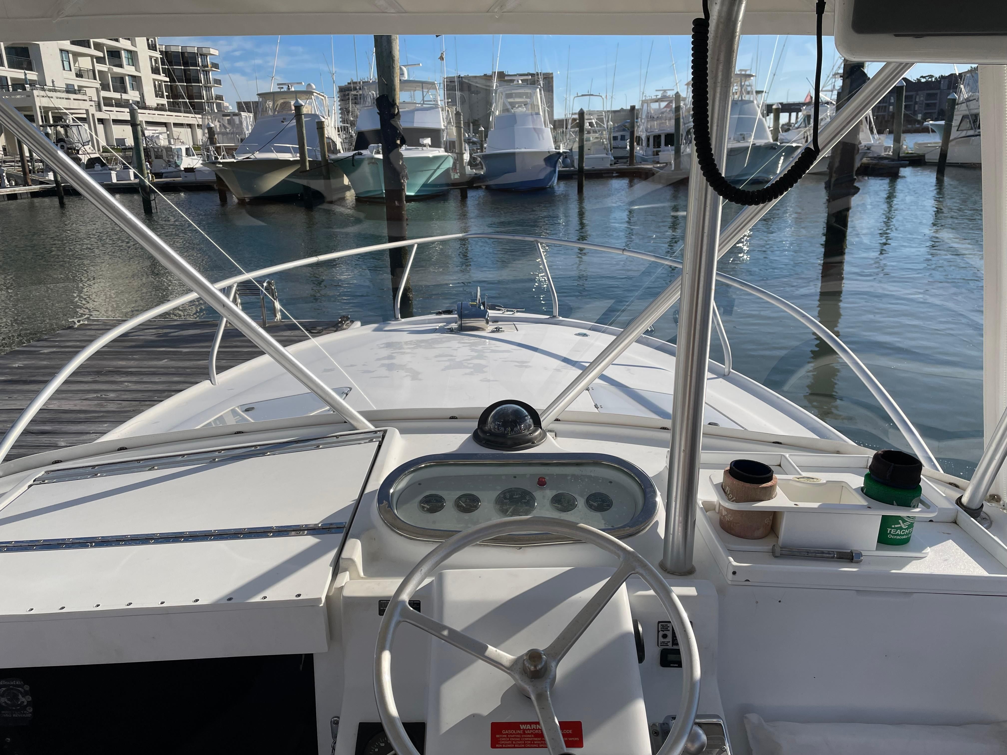 1993 Luhrs 250 Open - 9