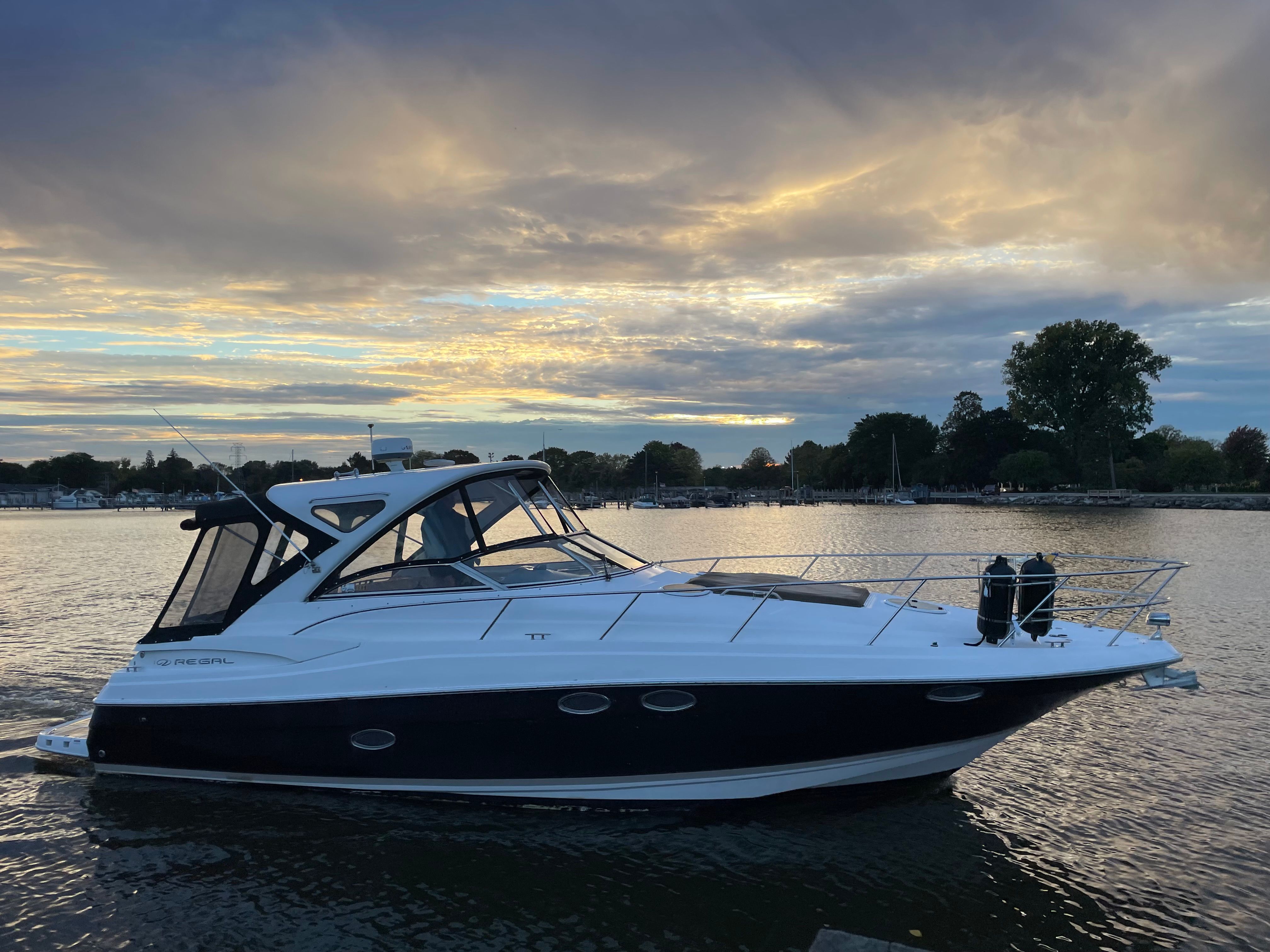 2011 Regal 38 Express - 4