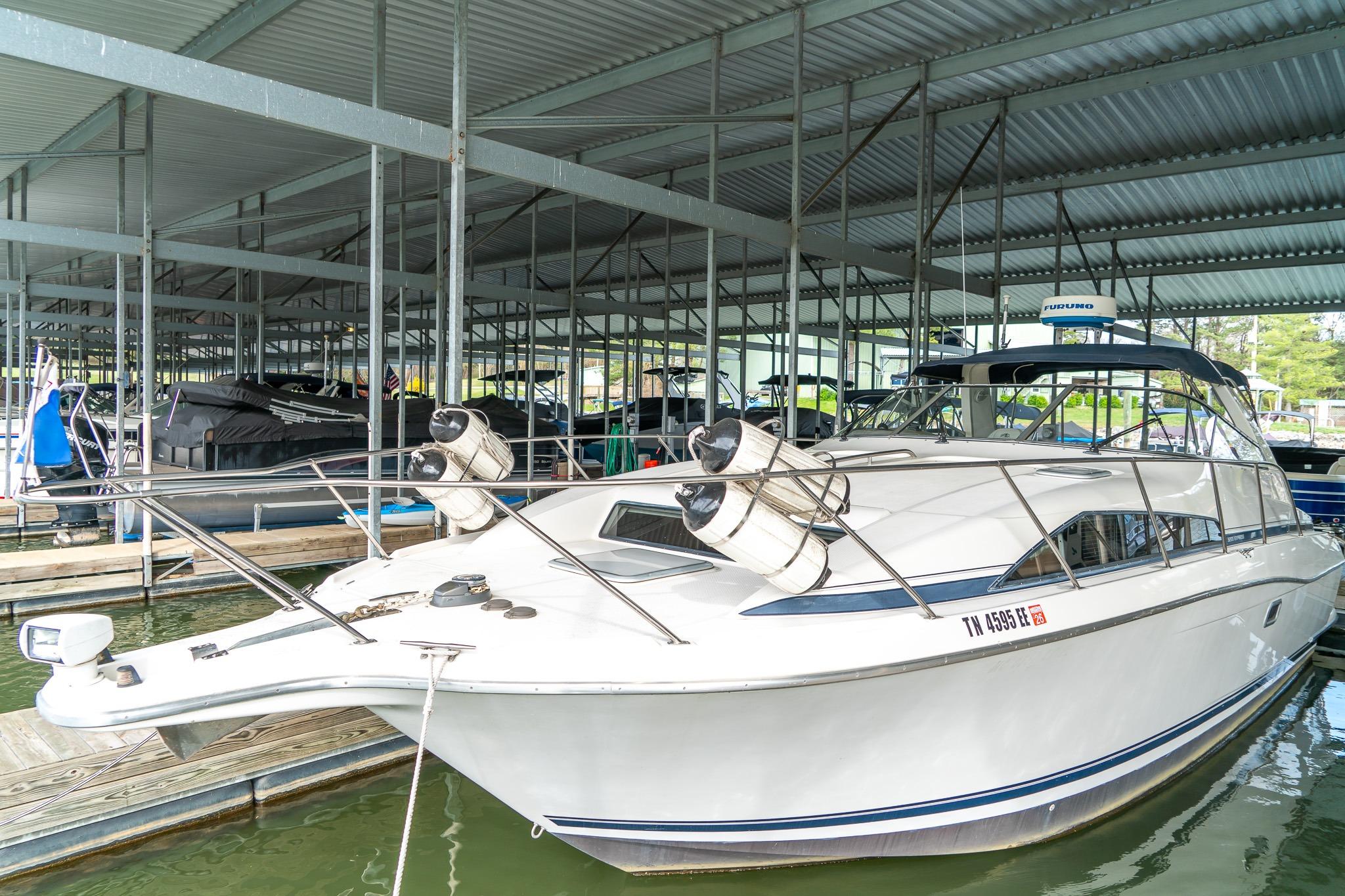 1998 Bayliner 3255 Avanti