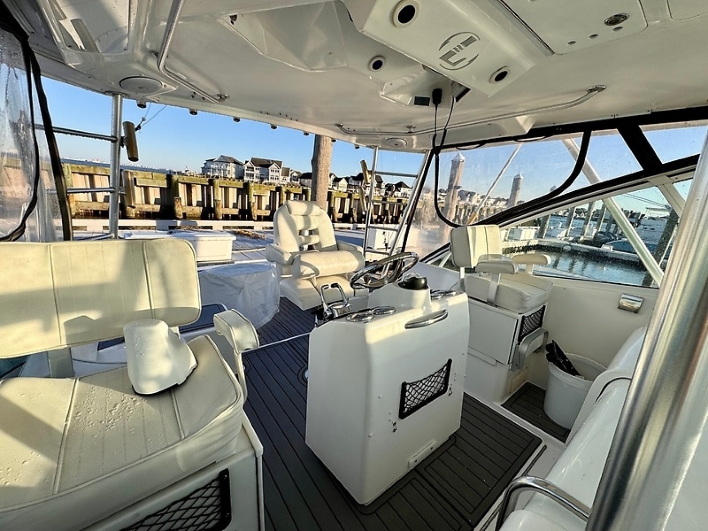 2005 Luhrs 32 Express - Image 17