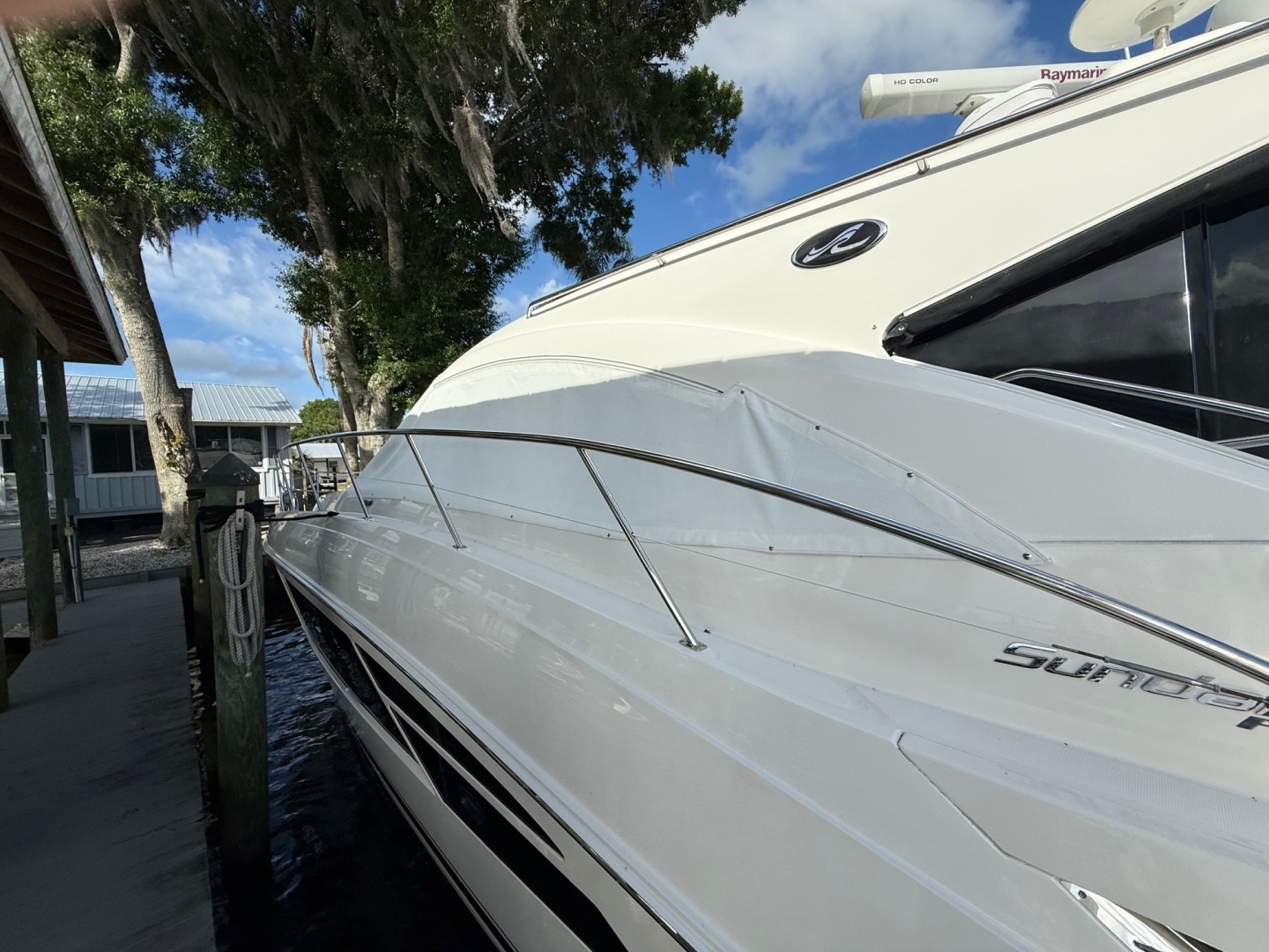 2016 Sea Ray 510 SUNDANCER - Image 11