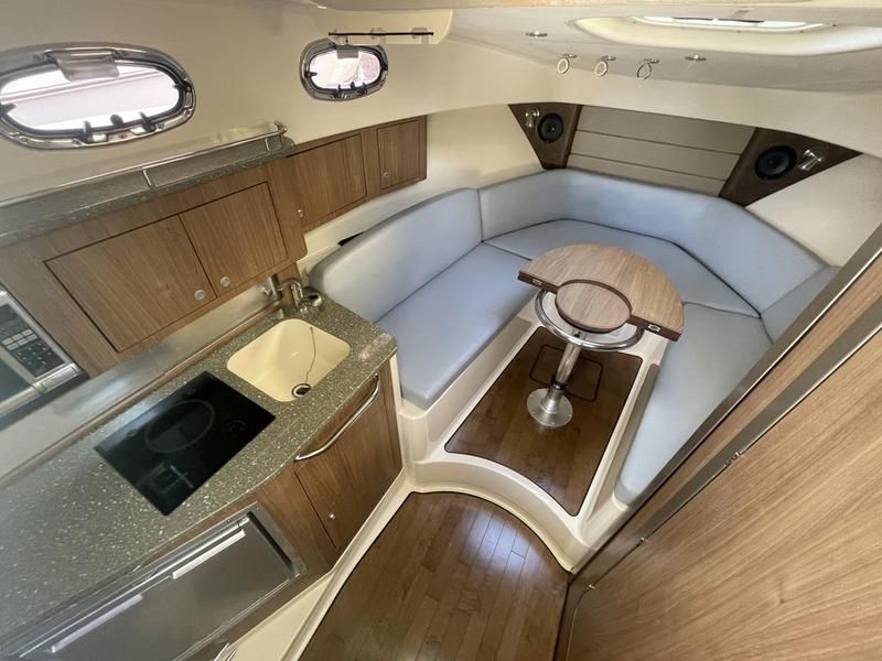 2019 Boston Whaler 315 Conquest - 3
