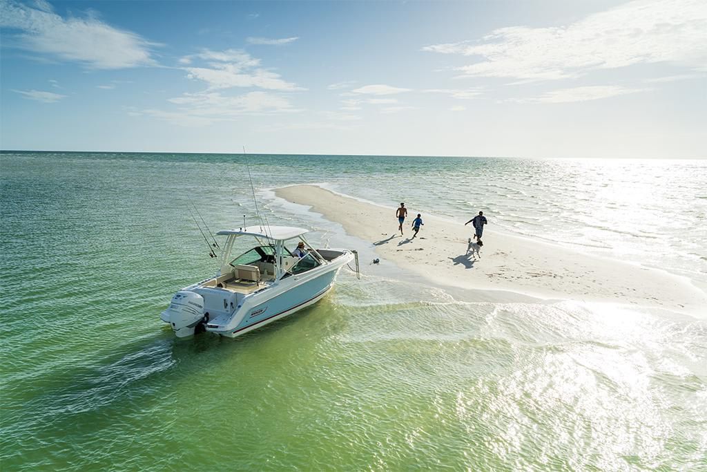 2023-Boston-Whaler-240-Vantage-MarineMax