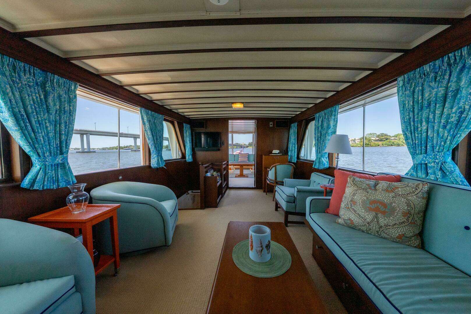 1970 Trumpy Houseboat - Image 3