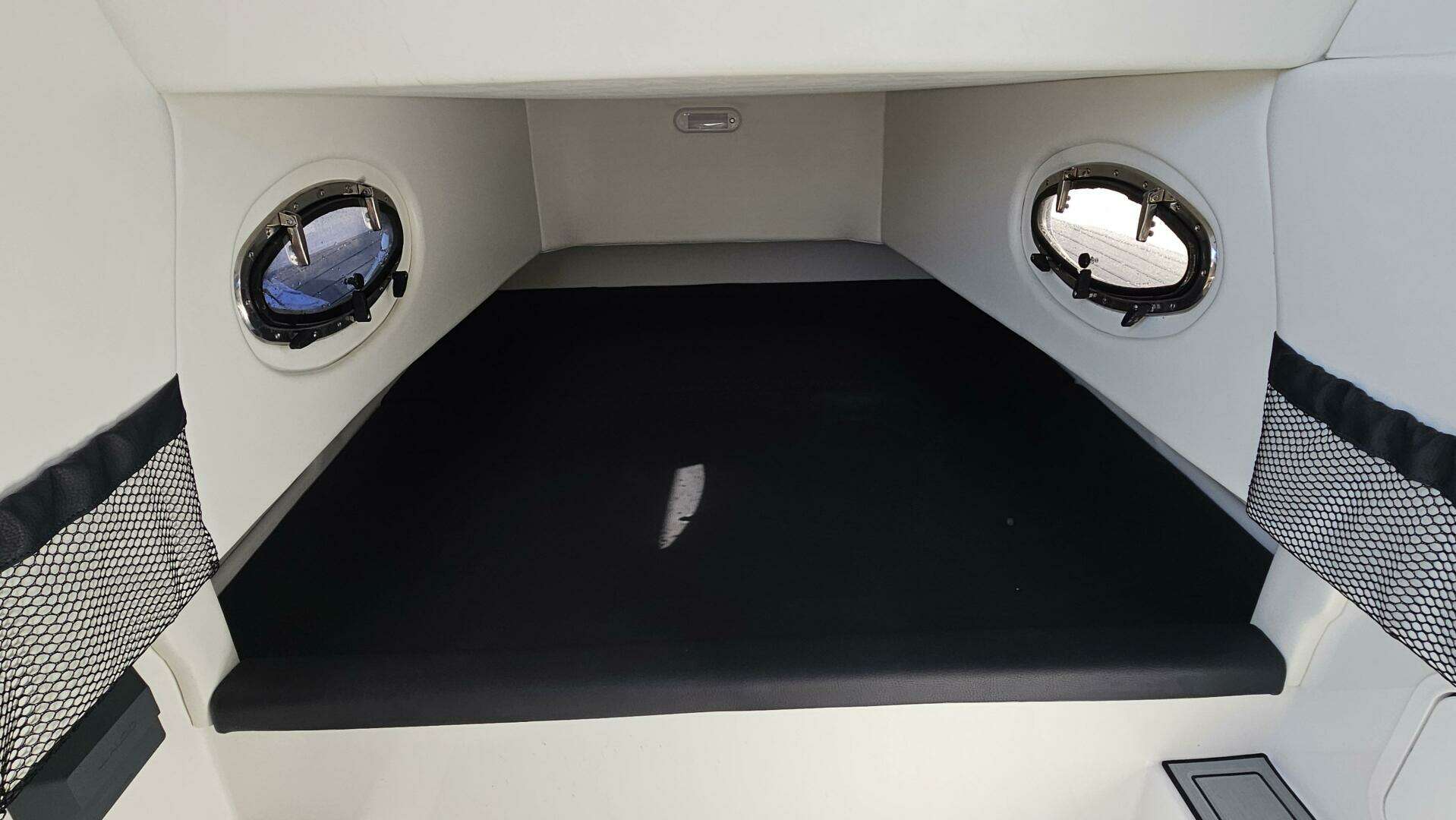 2024 Nor-Tech 390 Sport Center Console - Image 36