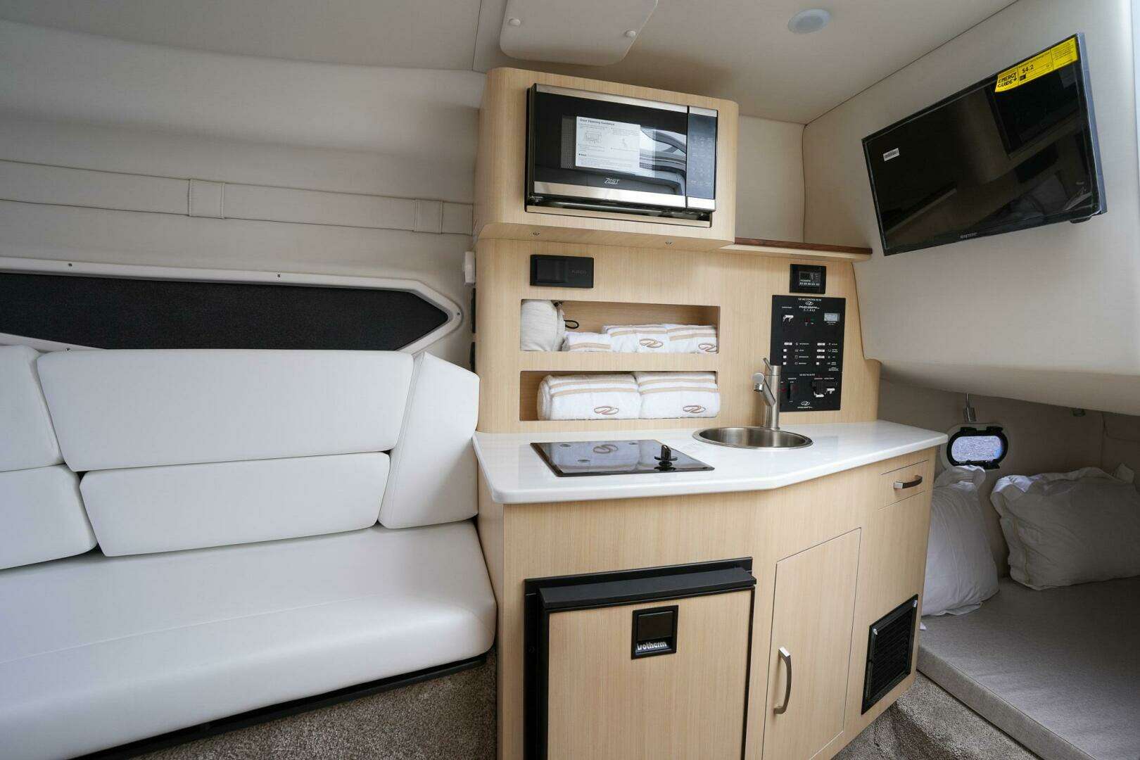 2026 Regal 26 XO - Image 20