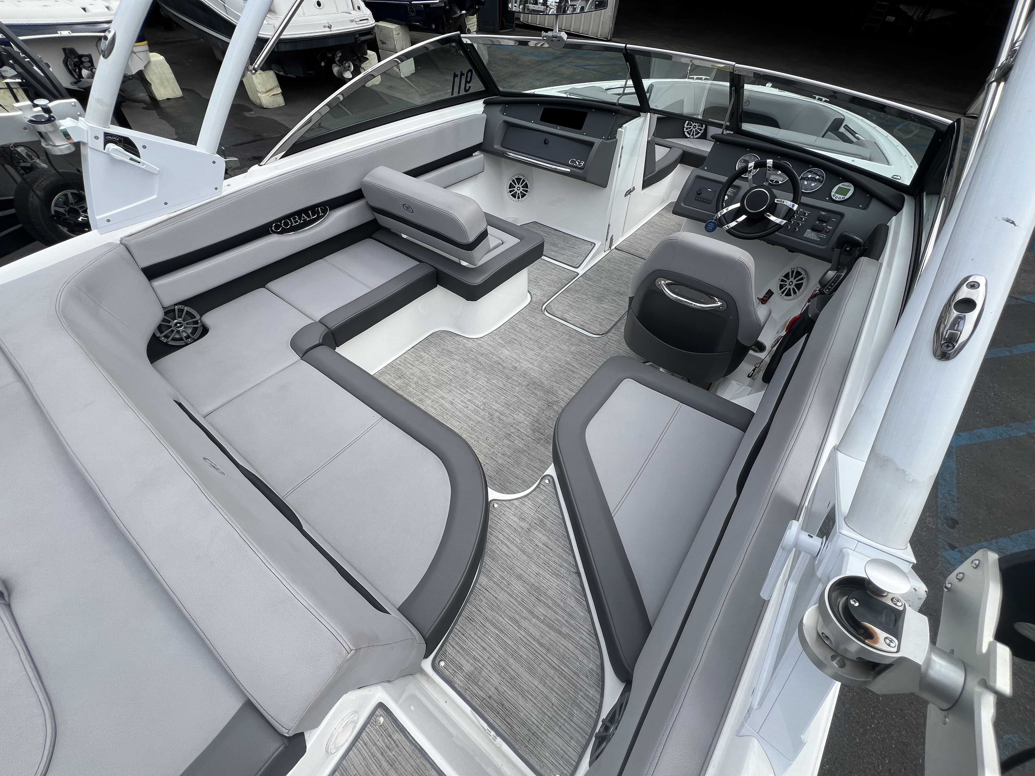 2023 Cobalt CS23 Surf - 2