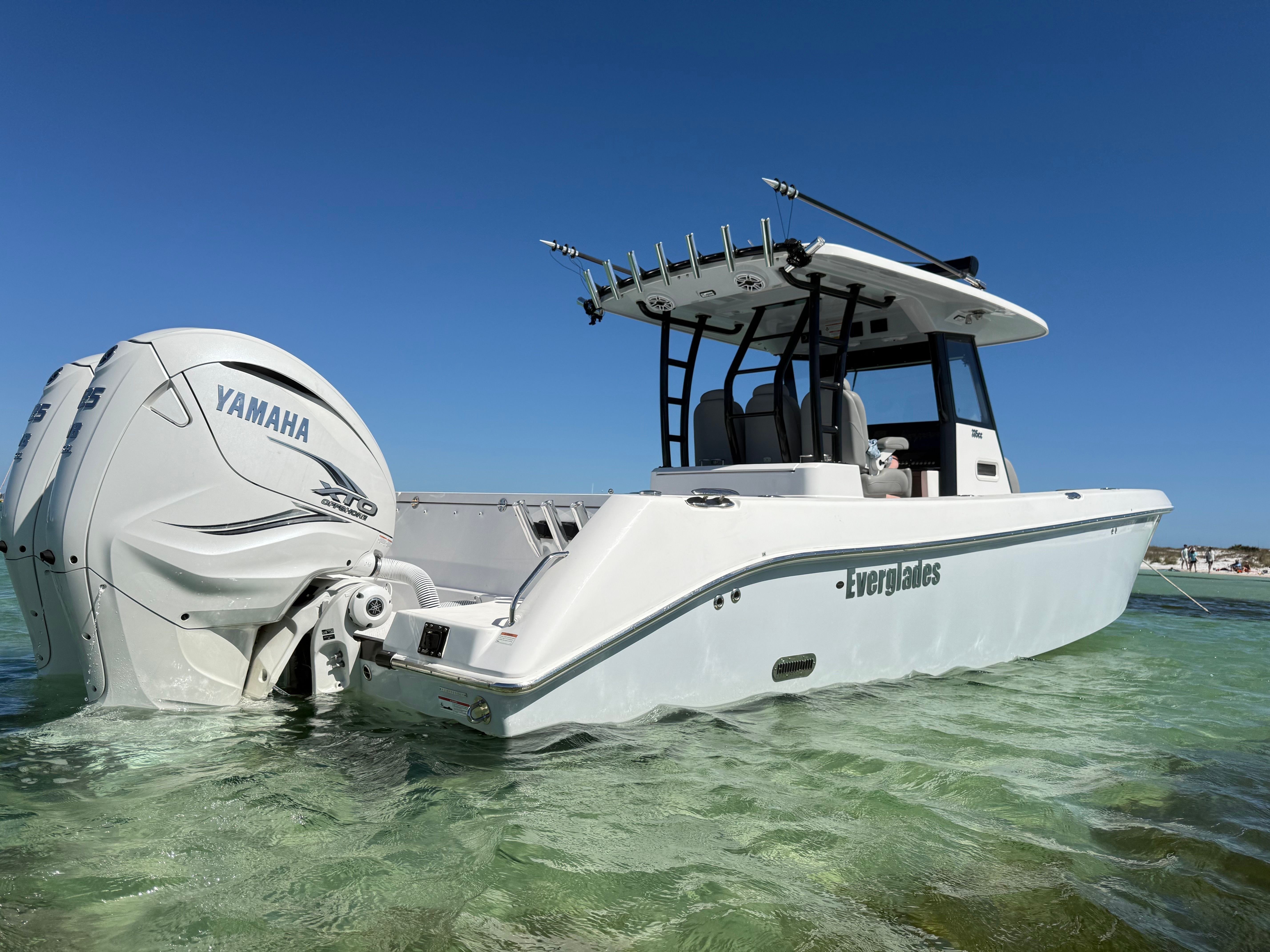 2023 EVERGLADES 335 CC - Image 5