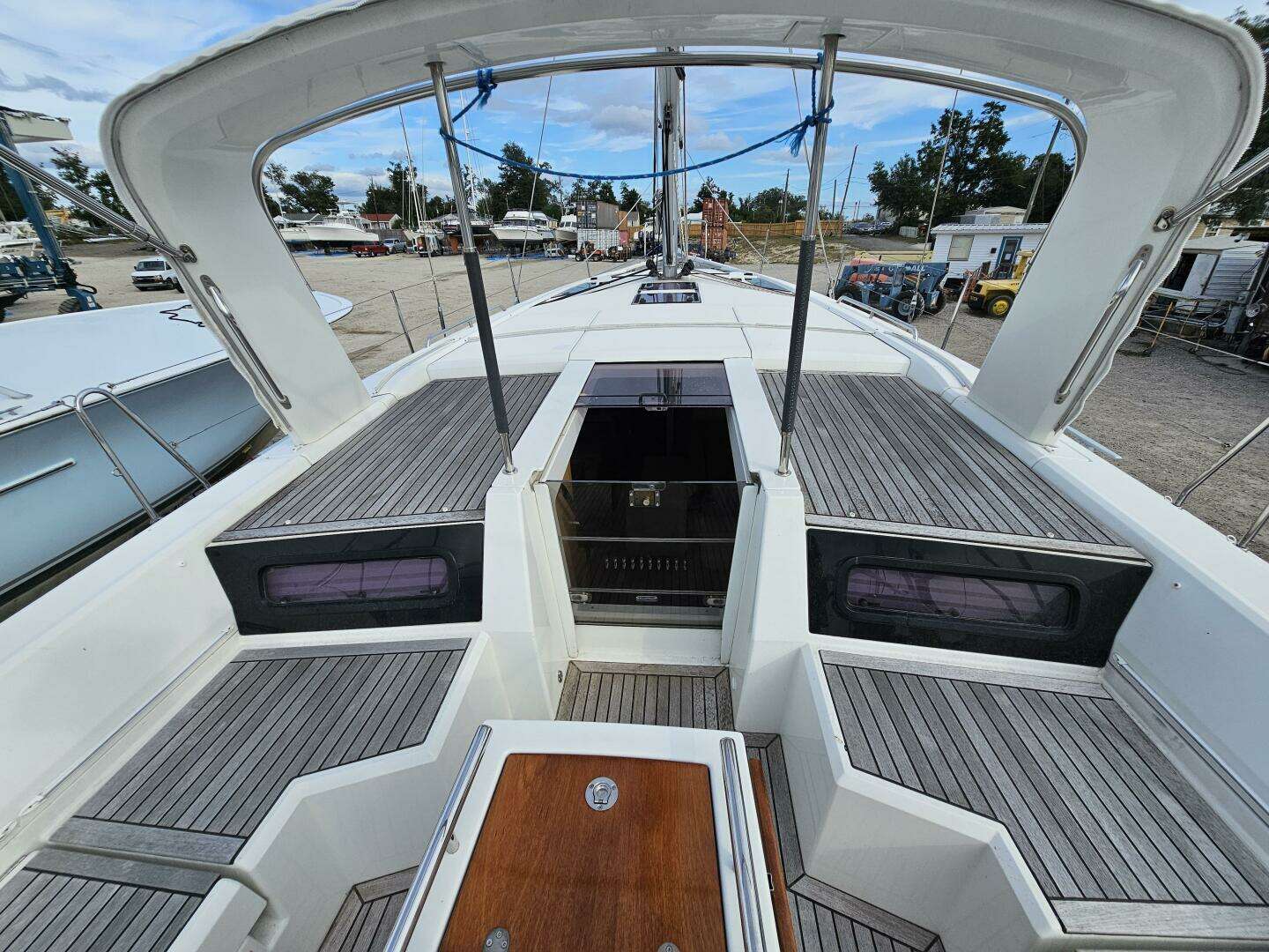 2019 Beneteau Oceanis 46.1 - Image 9