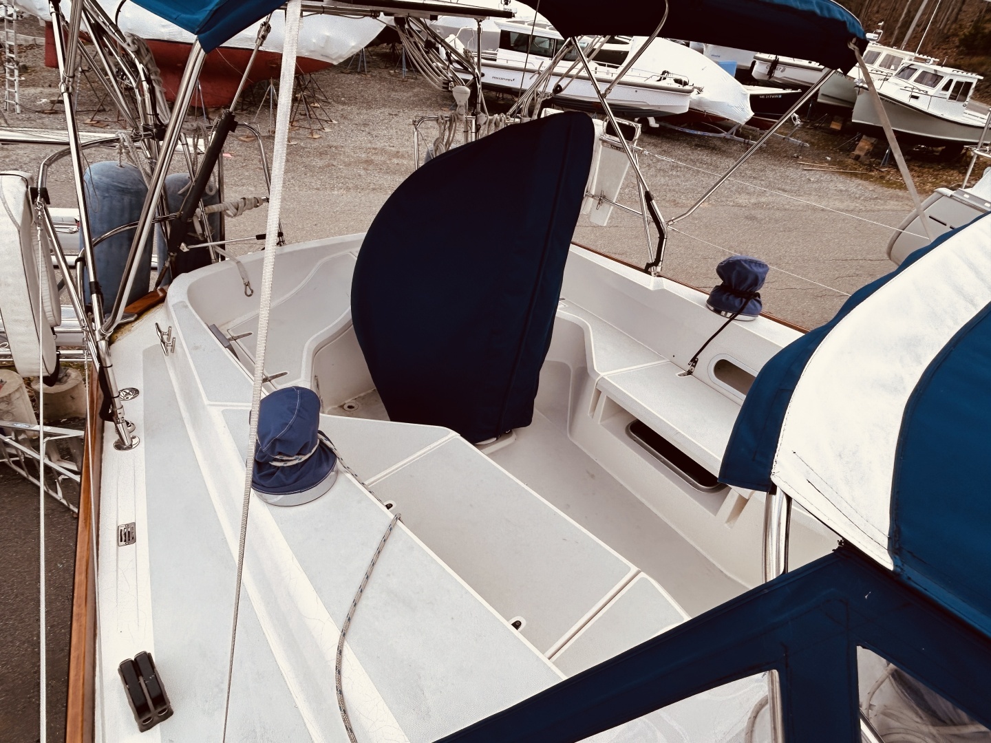 2004 Sabre 426 - Image 19