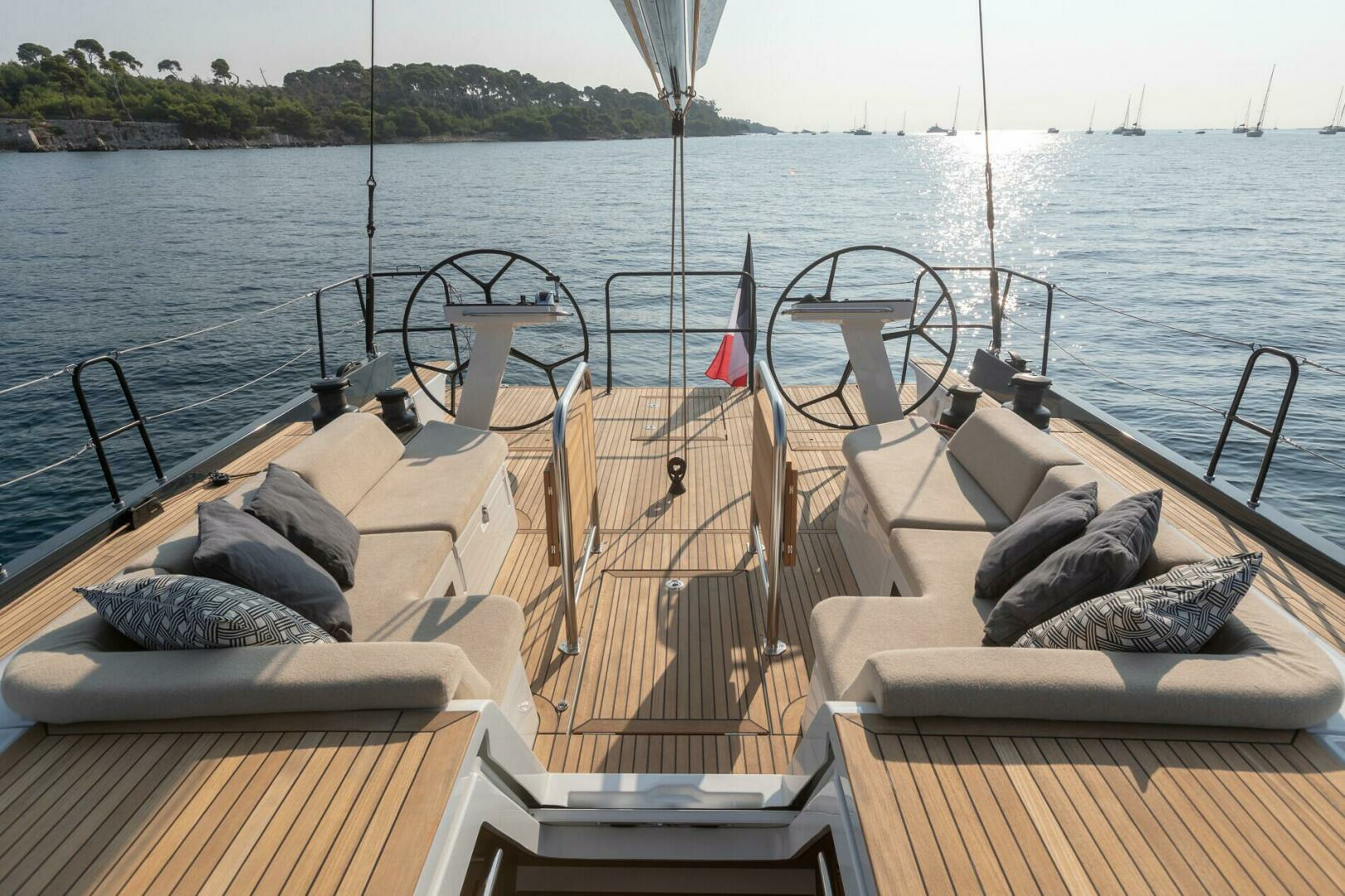 2025 Beneteau First Yacht 53 - Image 8