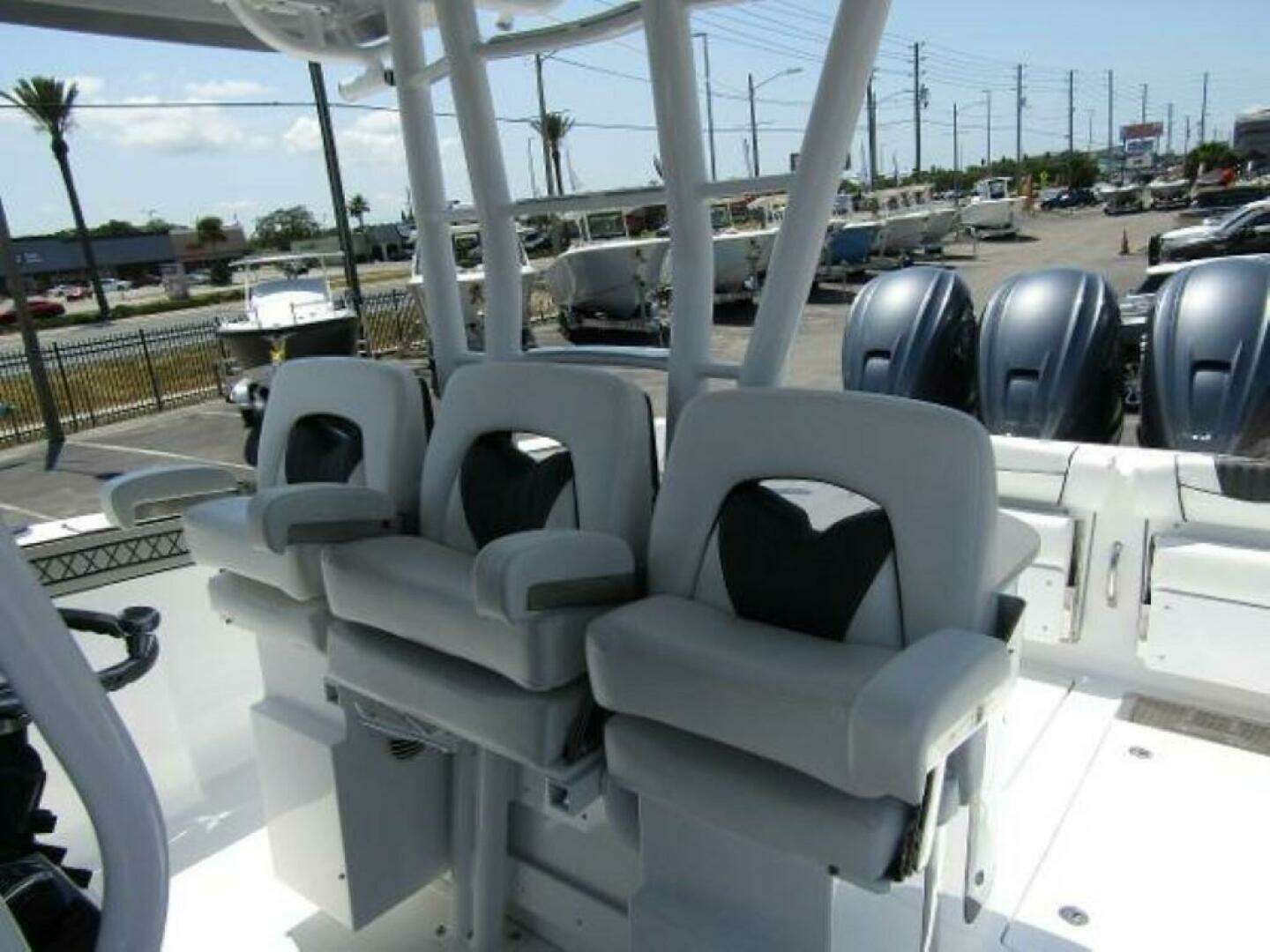 2024 Wellcraft 352 Fisherman - Image 15
