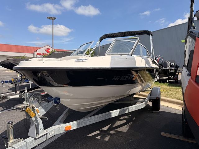 2011 Bayliner 184SF - 21