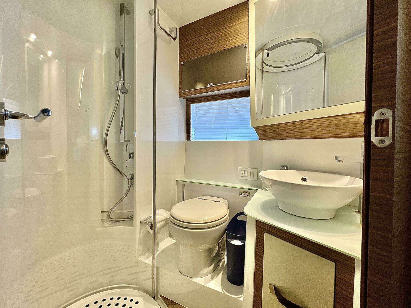 2014 Rodman Muse 44 - Image 9