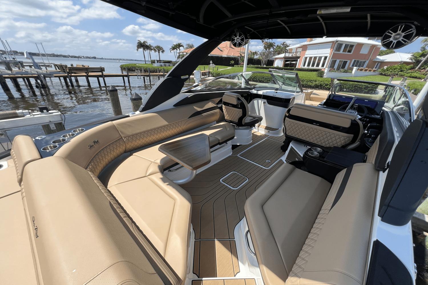 2024 Sea Ray SLX 280 - 20
