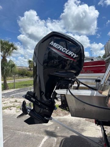 2024 Sun Tracker SportFish 20 DLX - 4