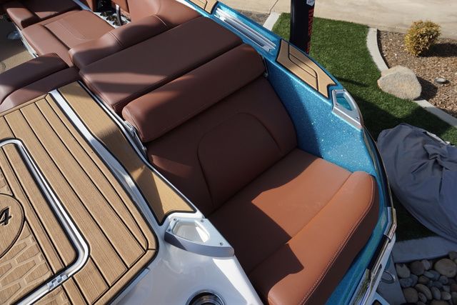 2023 MasterCraft X24 - 14
