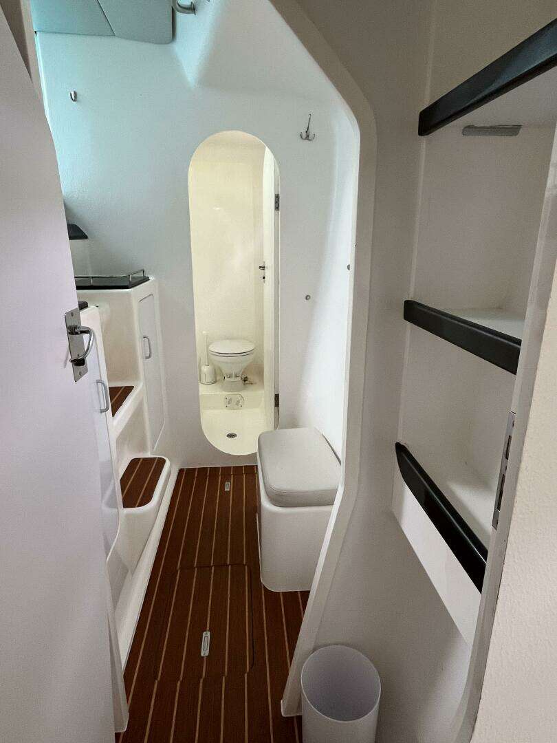 2013 Voyage Yachts 520 - Image 50