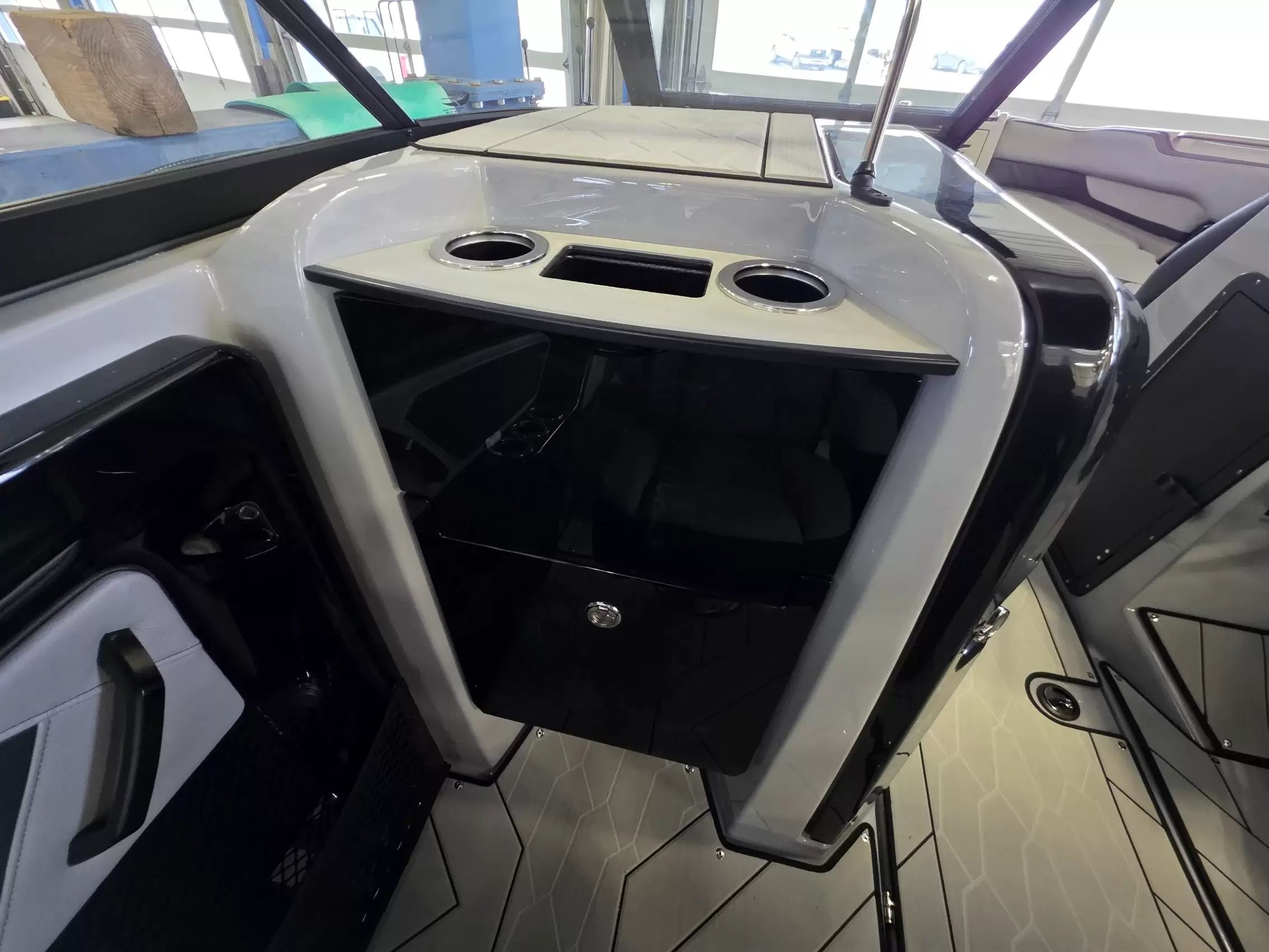 2026 Yamaha Boats 255XD - 18