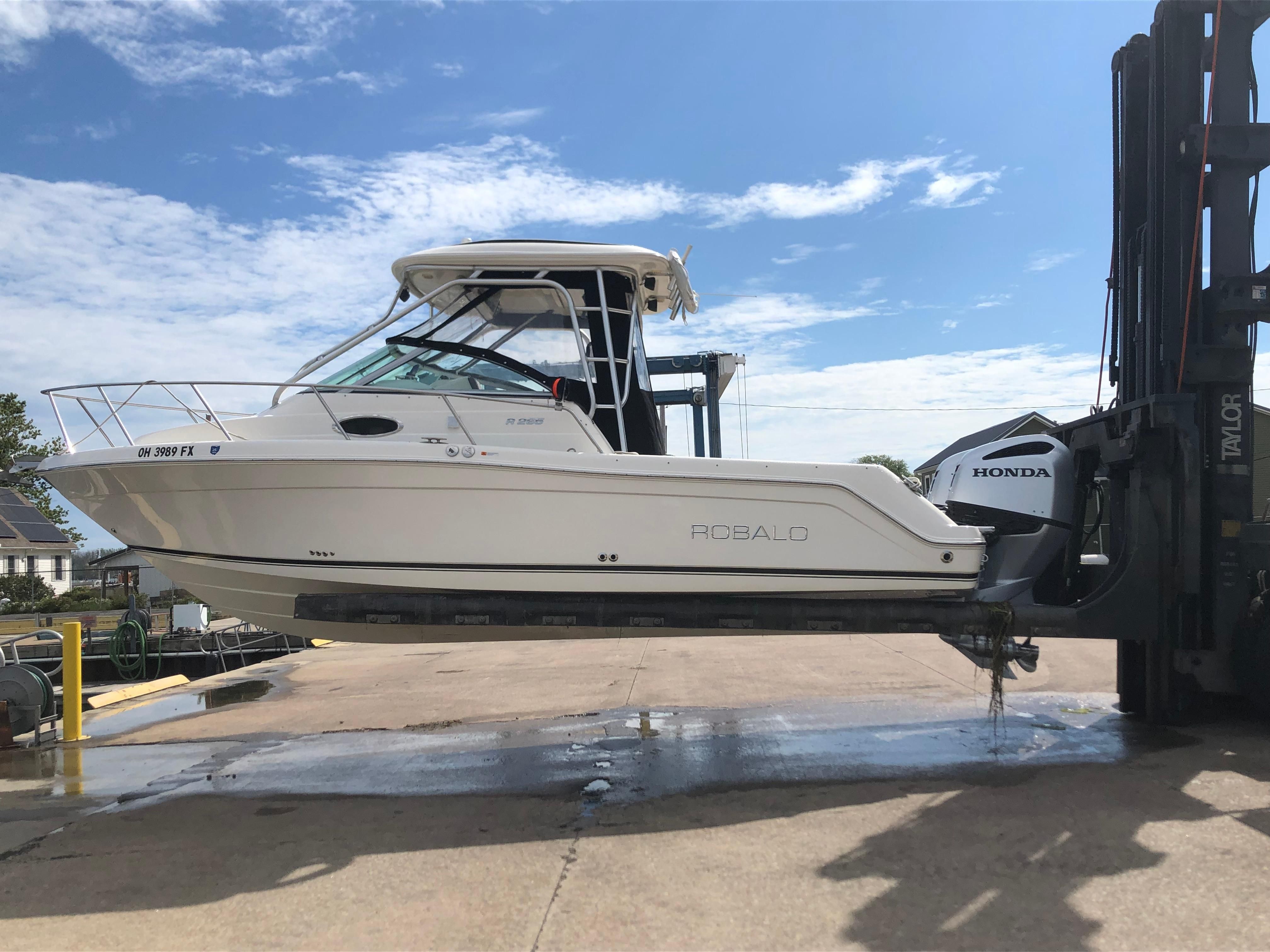 2007 Robalo R265 Walkaround - 2