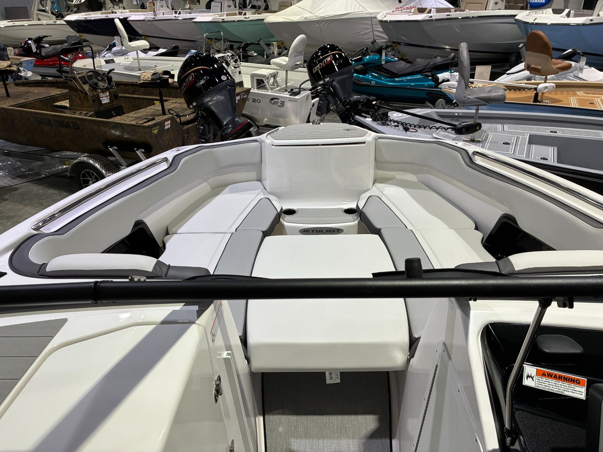 2026 Yamaha Boats AR250 - 7