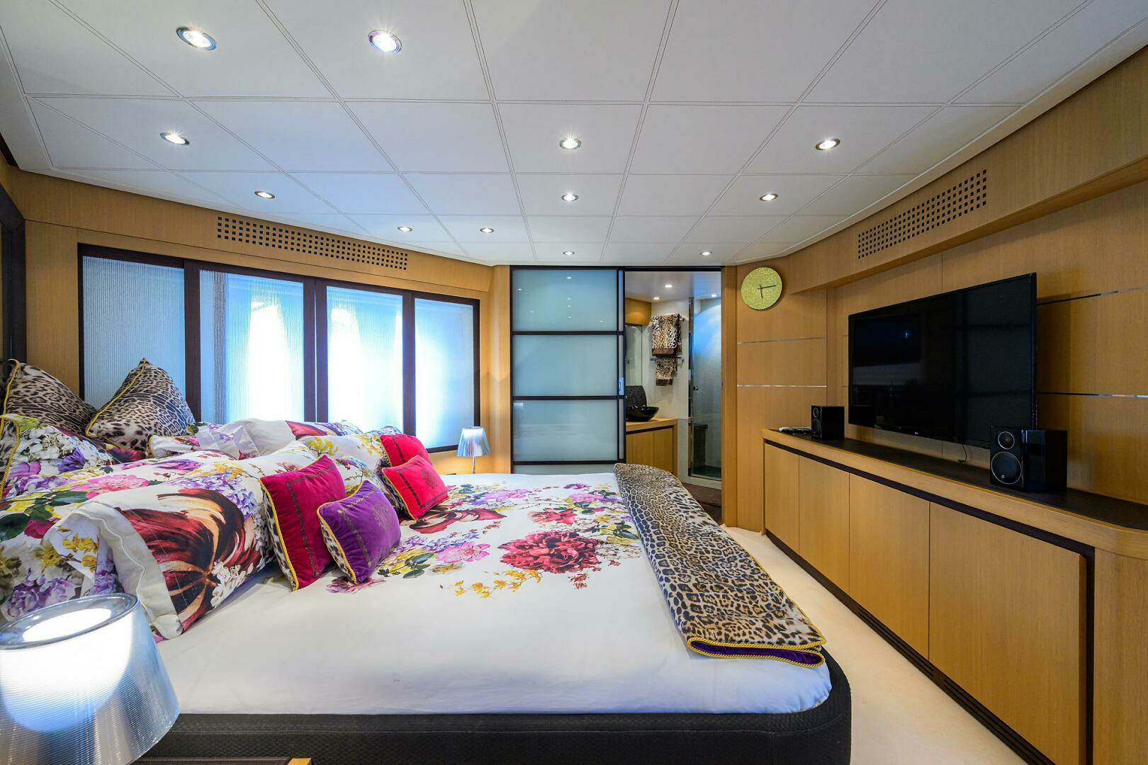 2009 Pershing 90 Express - Image 22