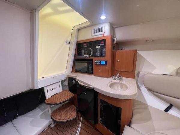 2005 Hydra-Sports 3300 VX - 13
