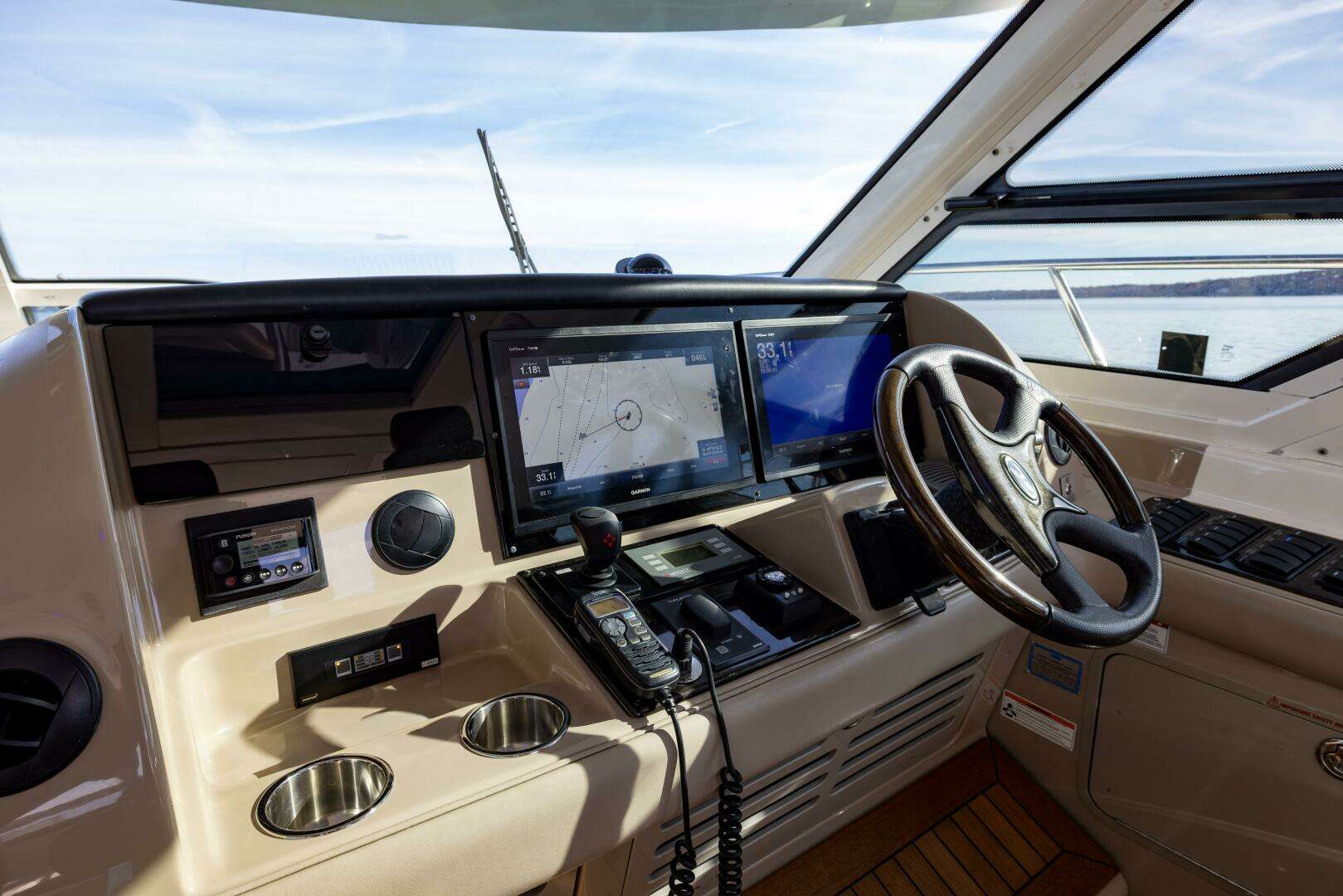 2008 Sea Ray Sundancer - Image 41