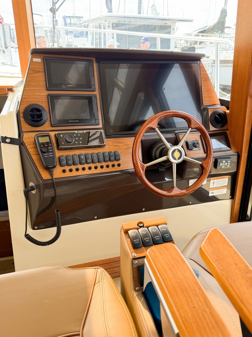 2022 Ranger Tugs R-43 CB - Image 94