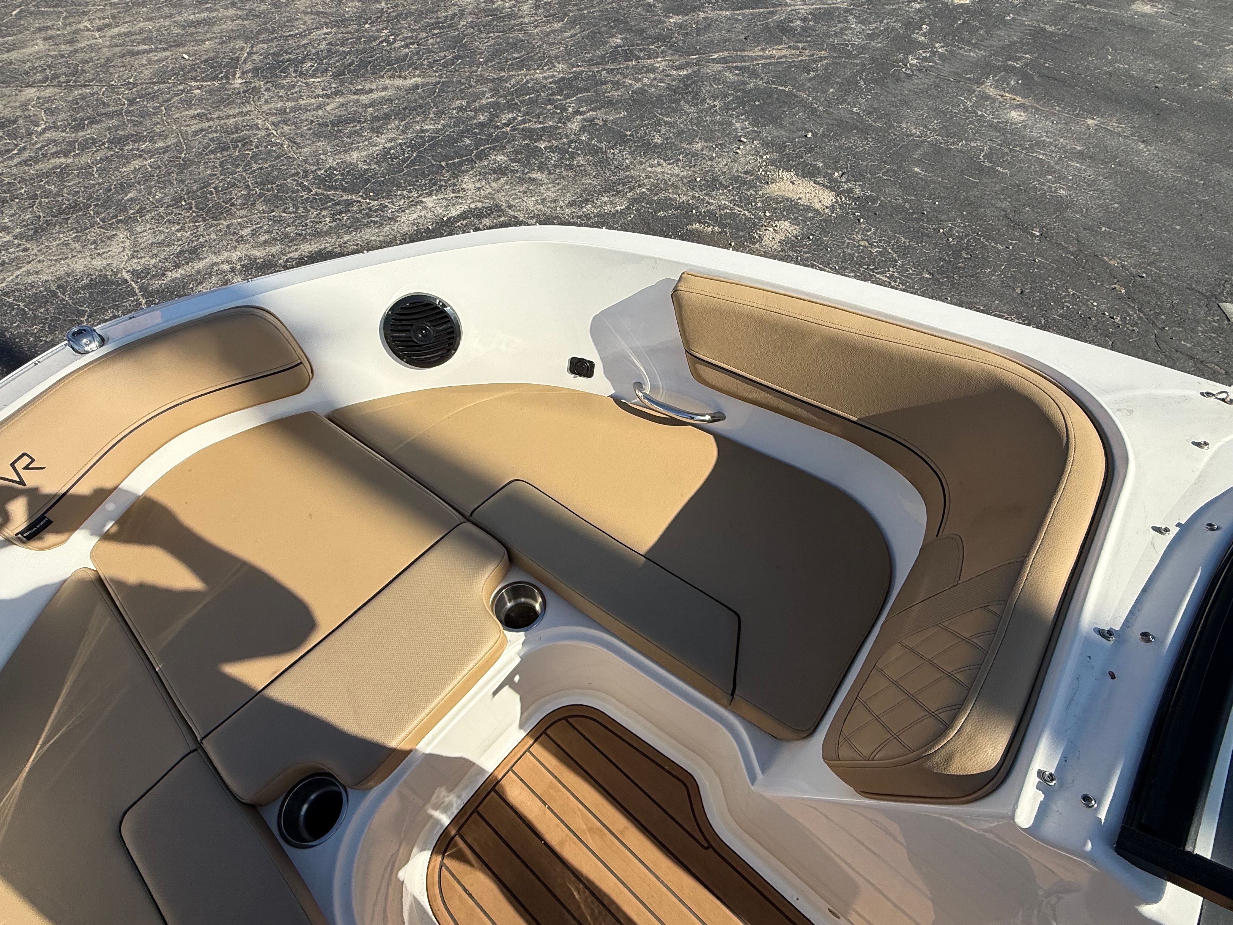 2023 Bayliner VR6 Bowrider - 17