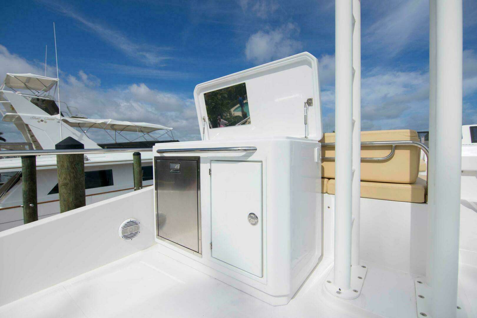 2019 Sundeck Yachts 580 Sport - Image 65