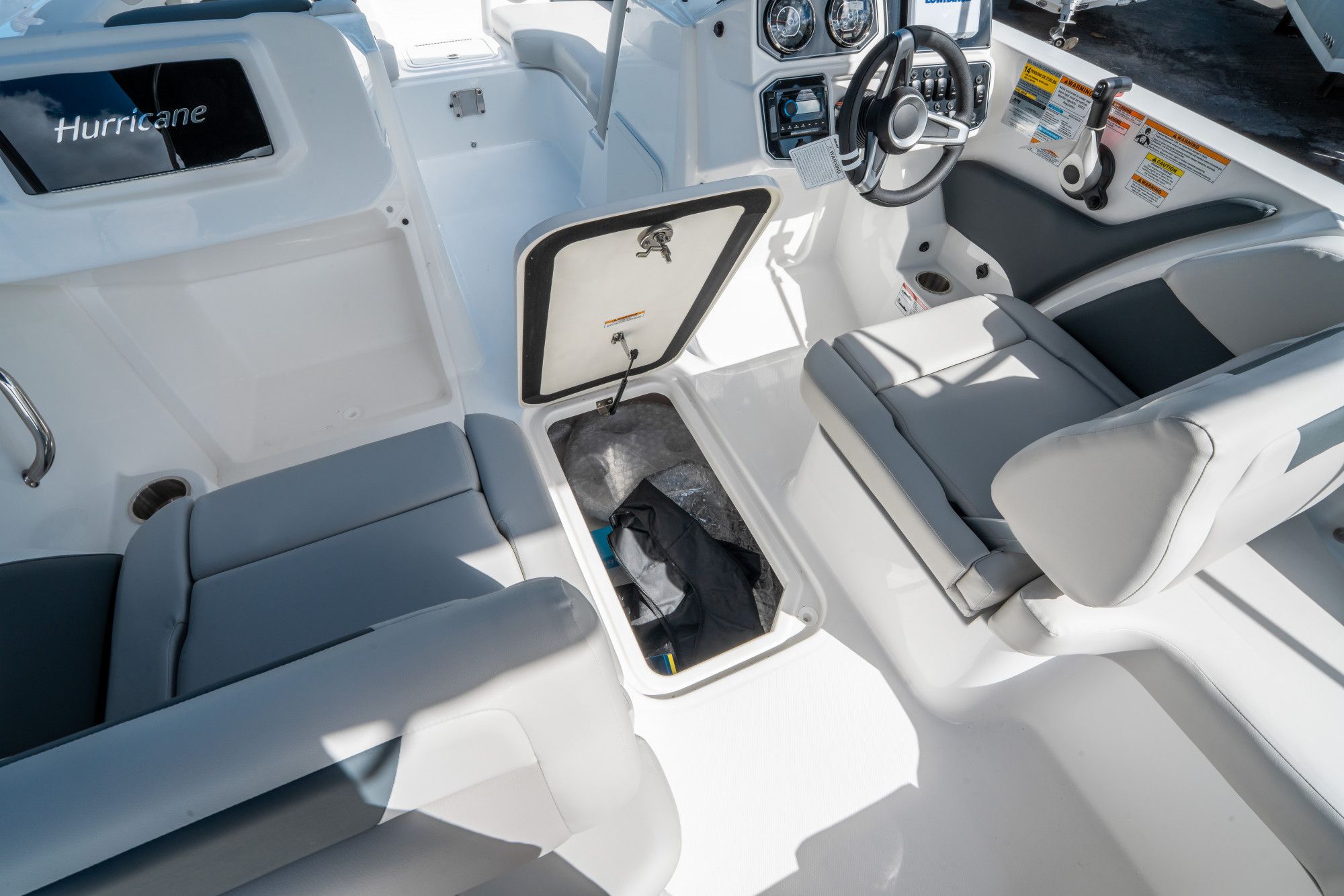 2026 Hurricane SunDeck 2050 OB - 17