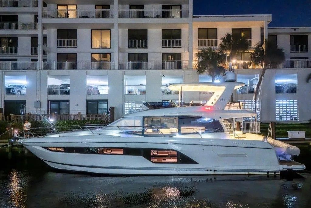 2020 Prestige 590 - 3