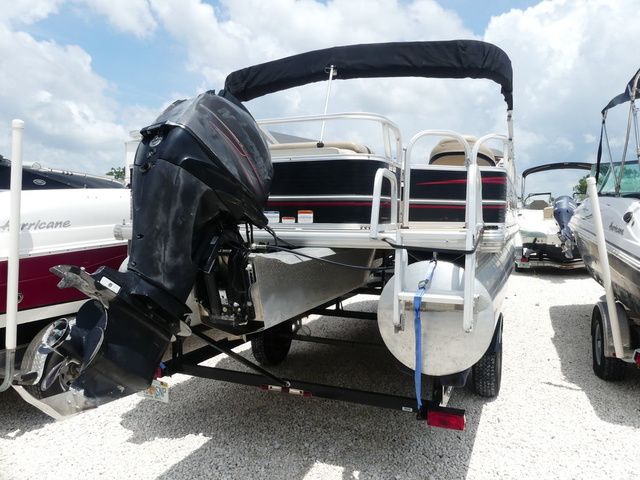2013 Sun Tracker Fishin' Barge 22 DLX - 4
