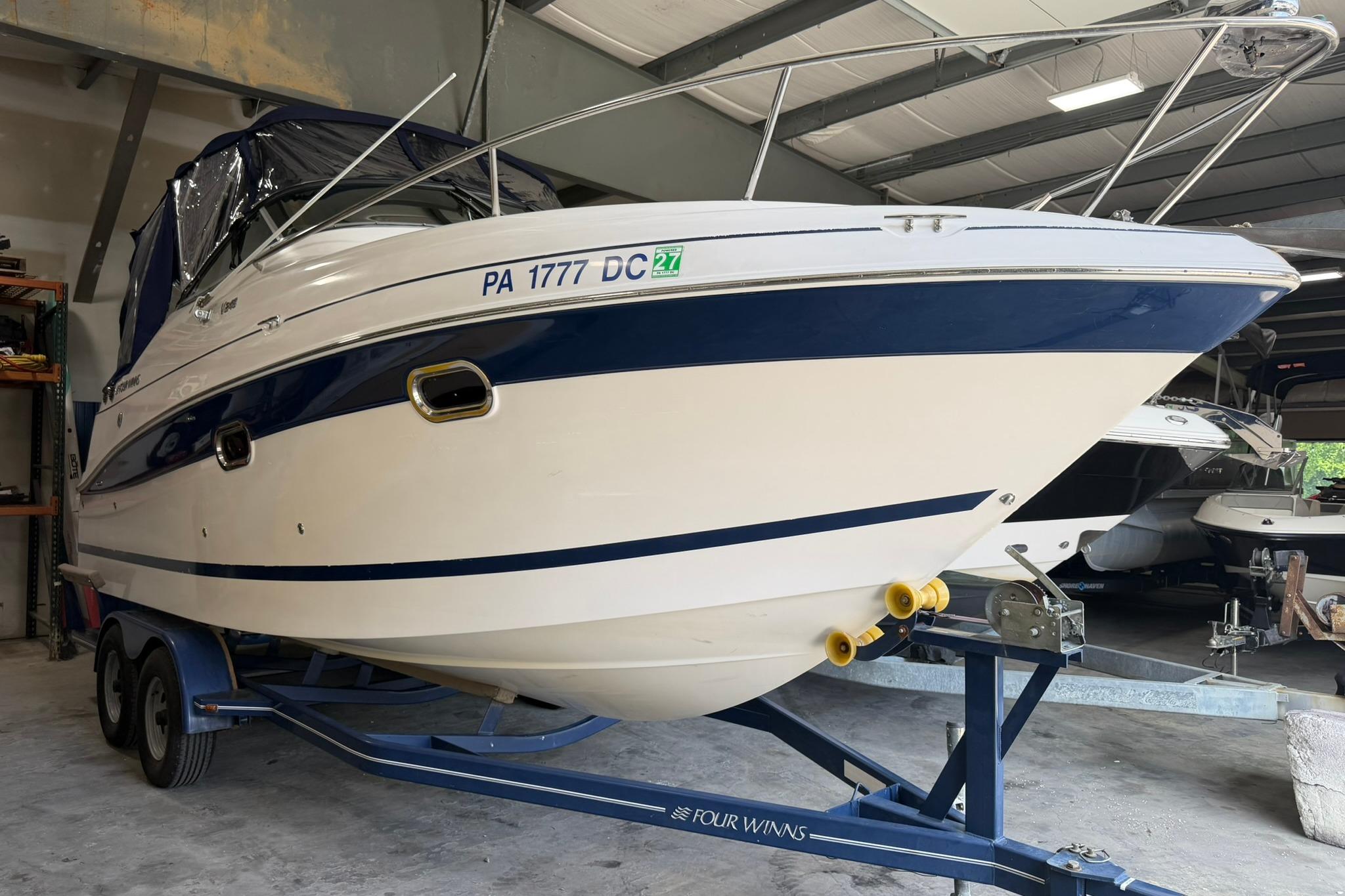 2008 Four Winns V248