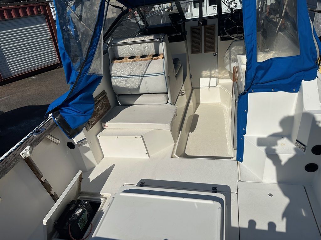 1987 Bayliner 21 Trophy - 14