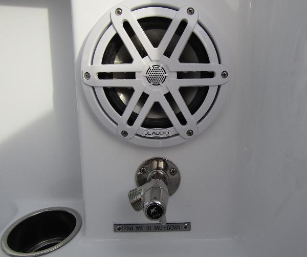 JL Audio speaker and raw water washdown on 2025 Wellcraft 243 Fisherman boat.