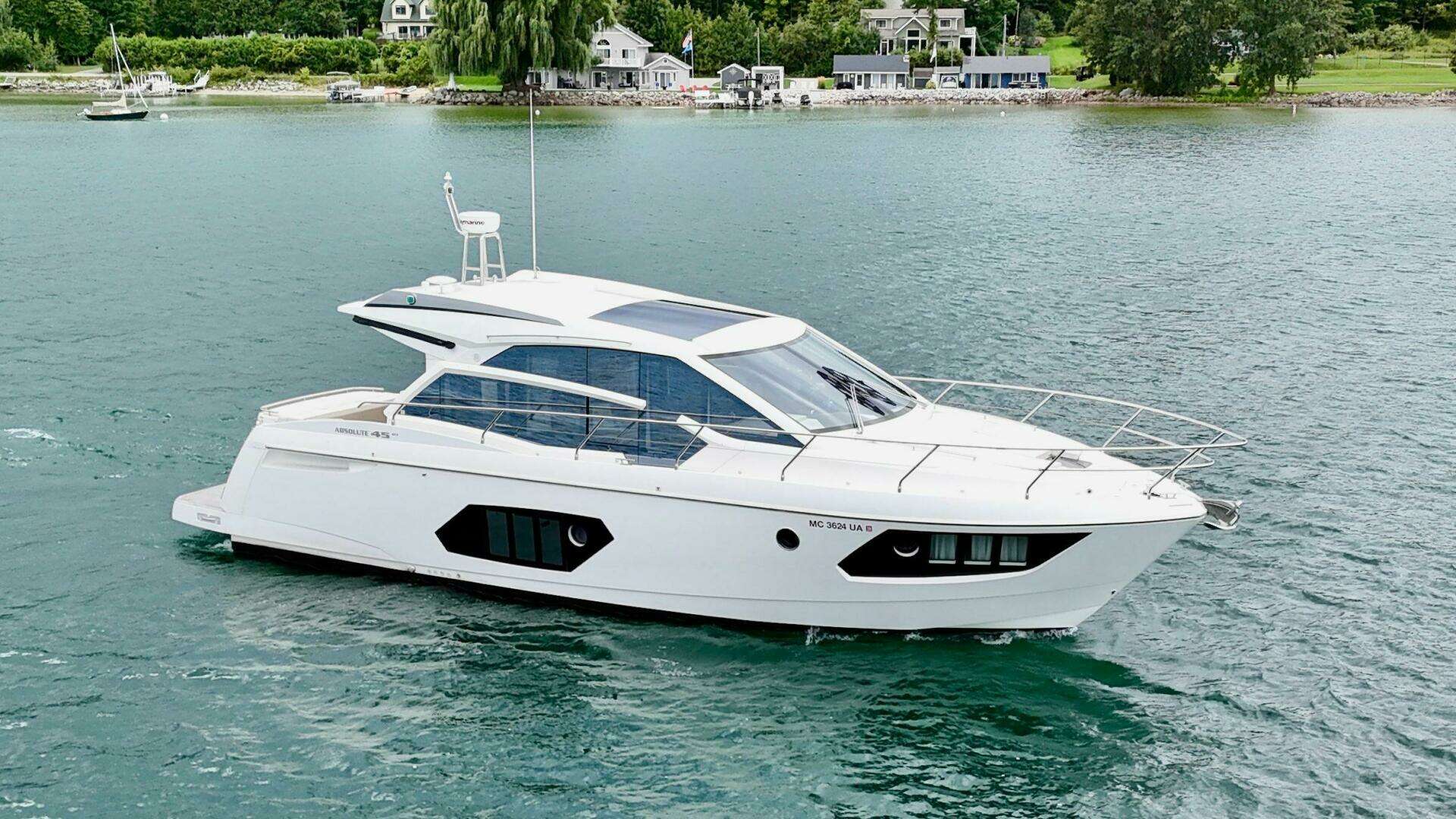 2016 Absolute 45 Sport Yacht - Image 2