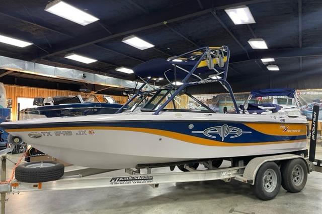 2003 Nautique Super Air Nautique 210