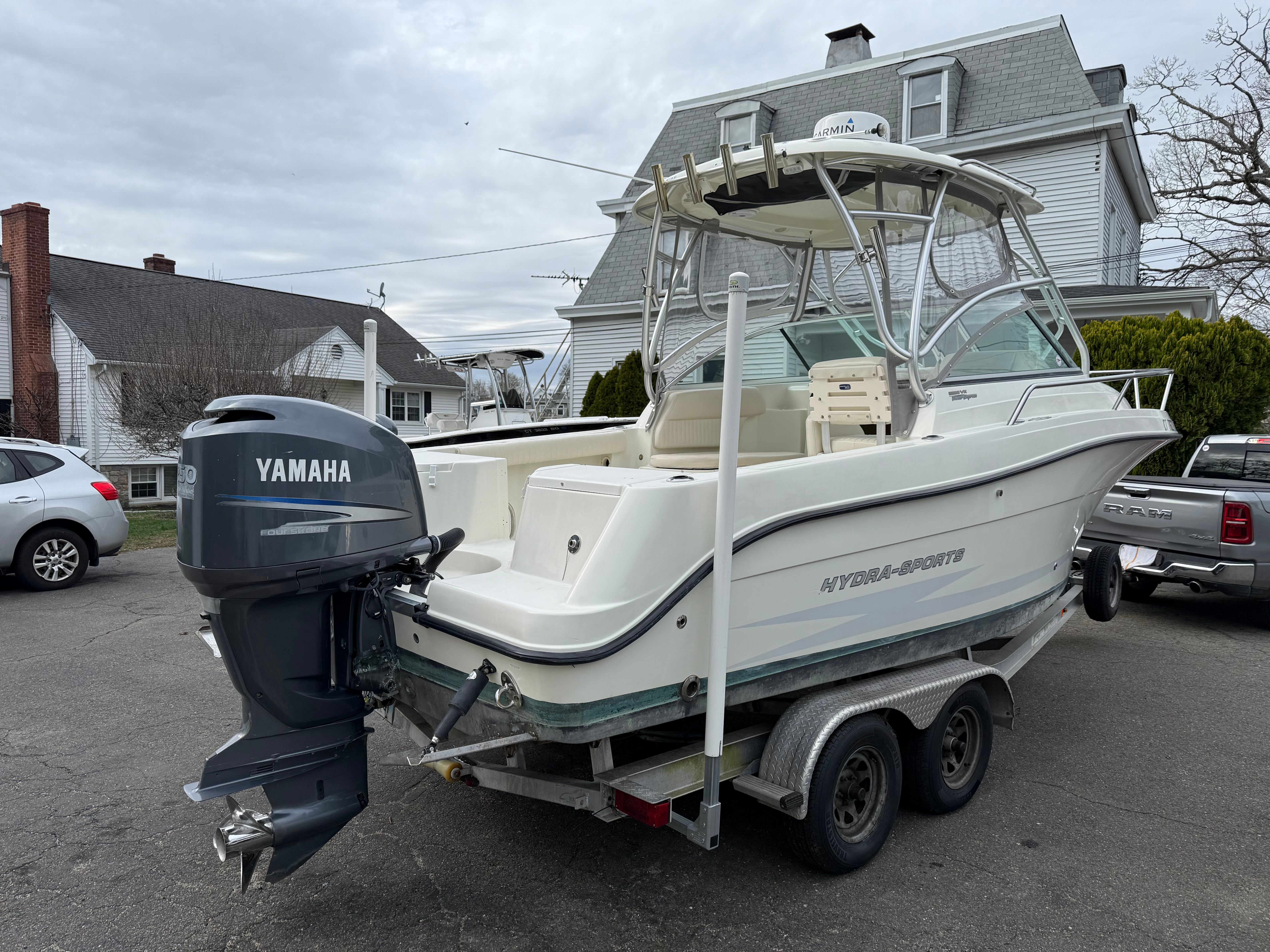 2008 Hydra-Sports Vector 2200 VX boat with Yamaha outboard motor.