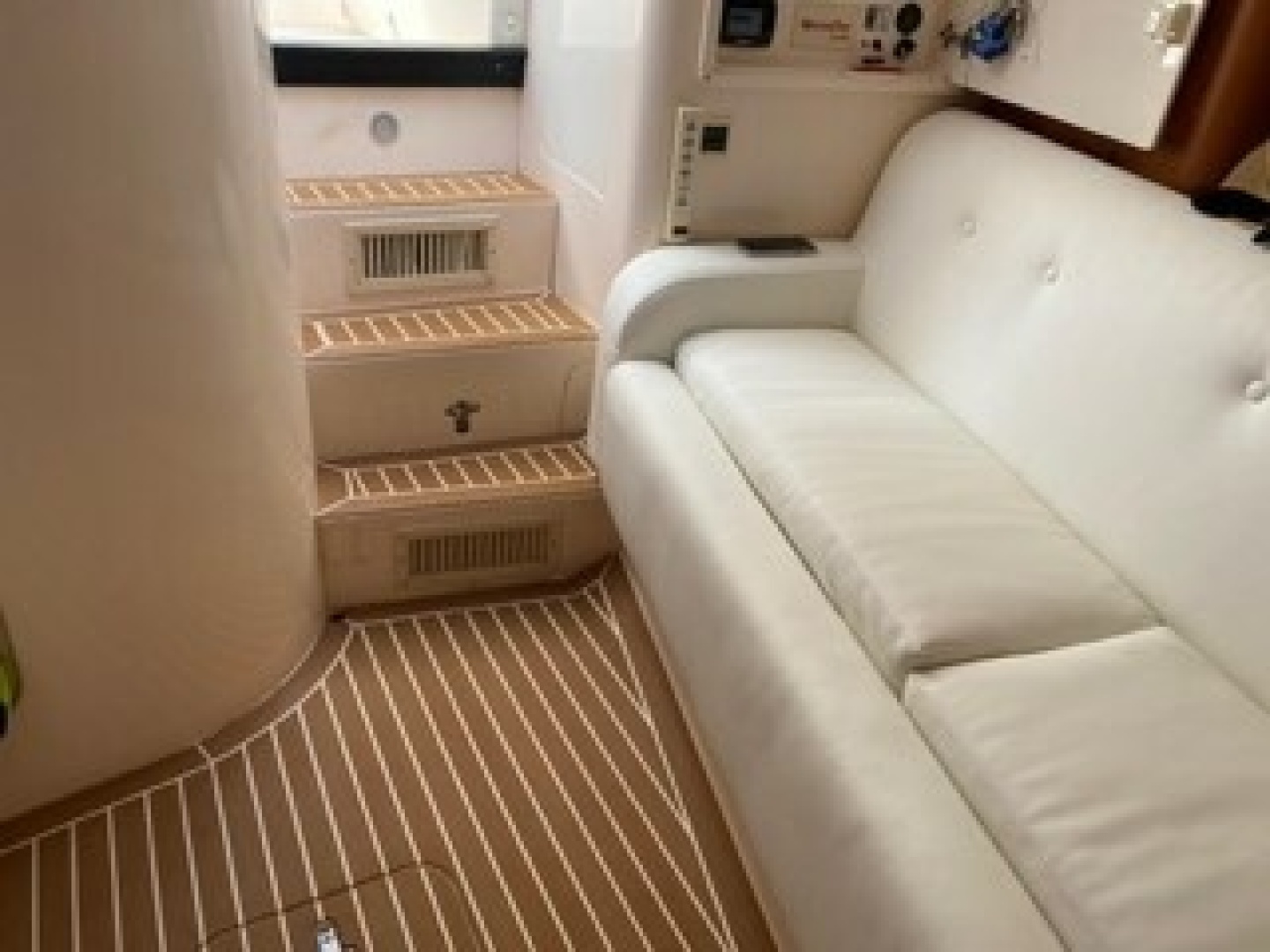 2001 Intrepid — - Image 17
