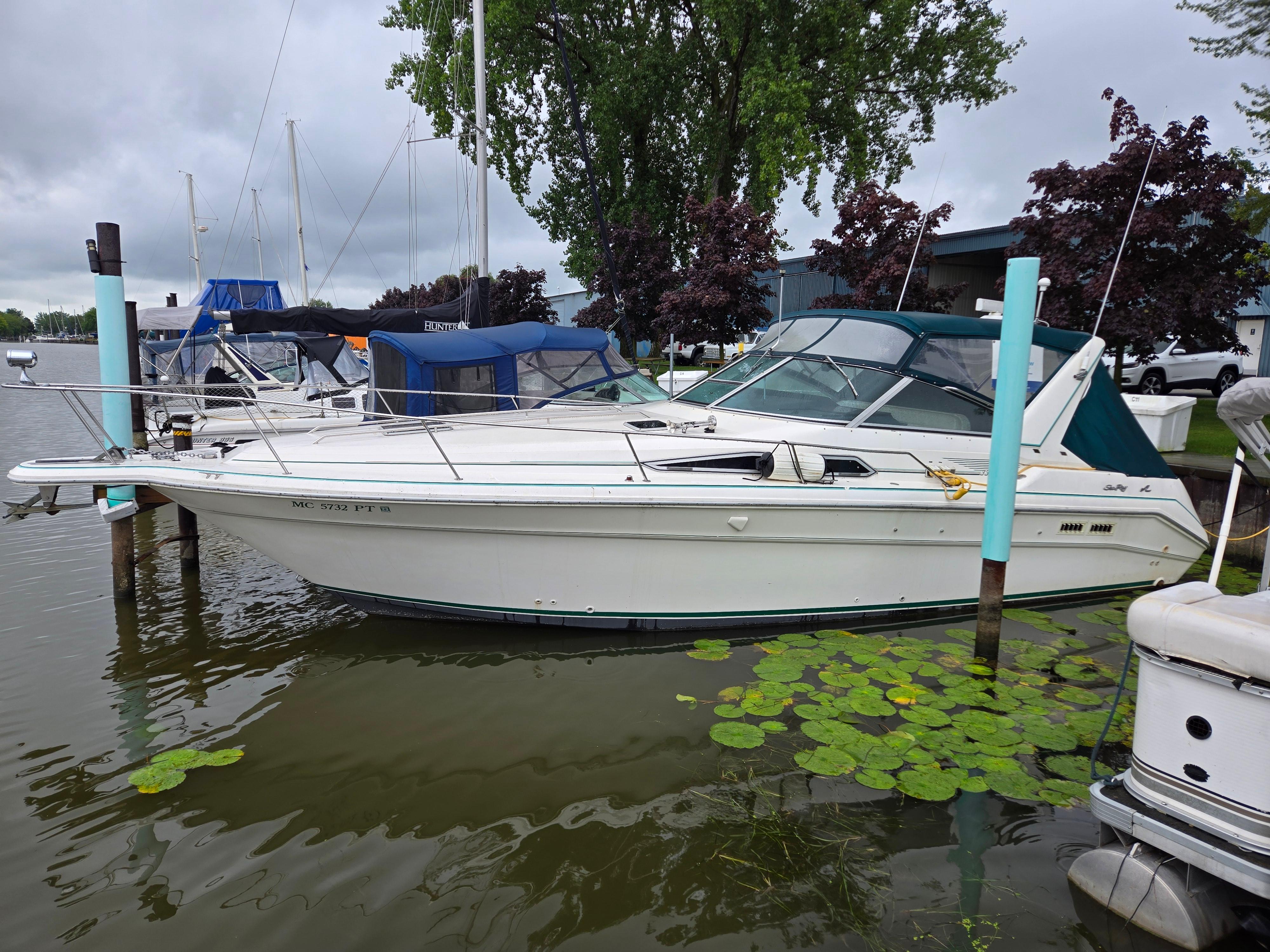 1993 Sea Ray Sundancer 330
