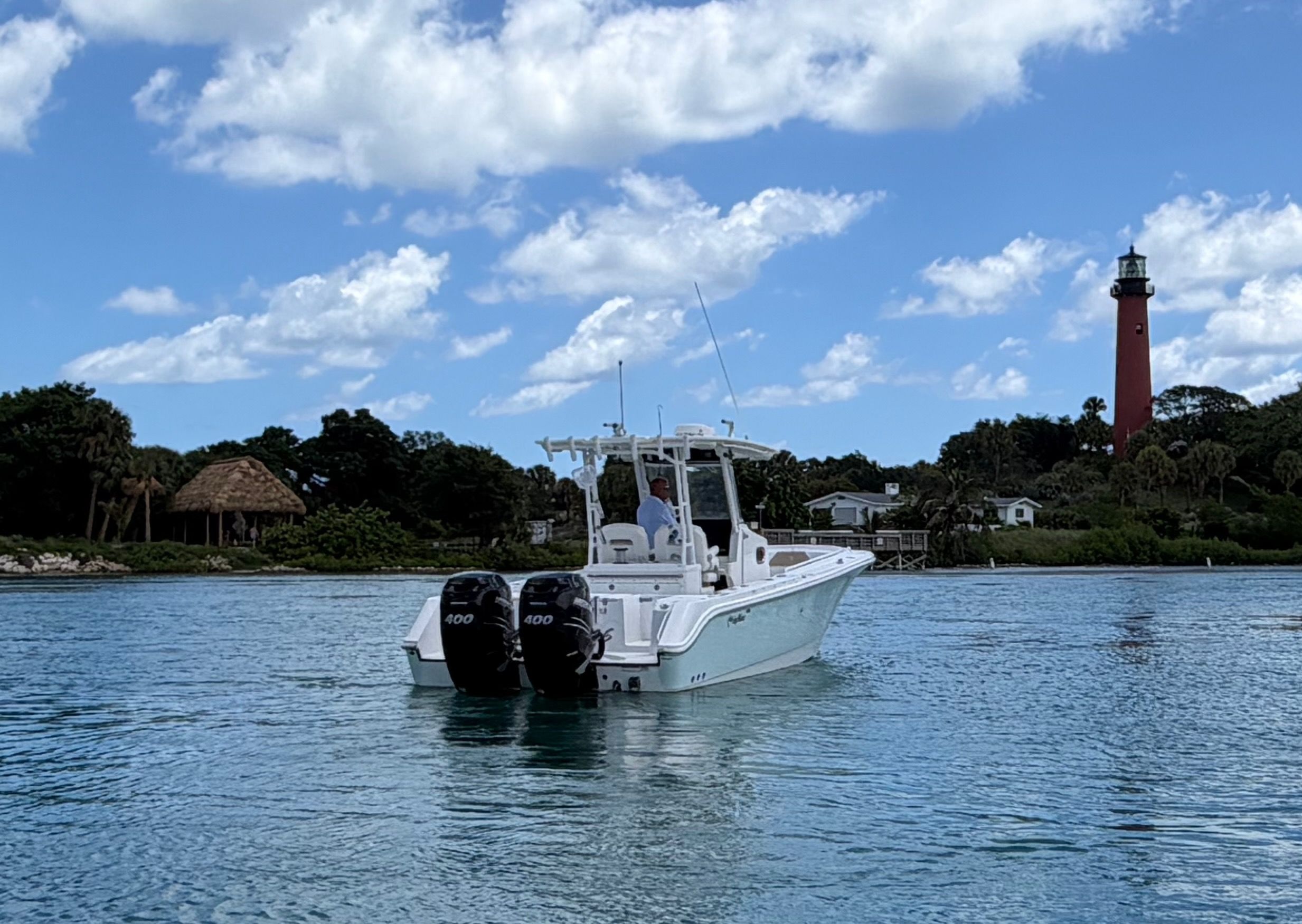 2017 Edgewater 320 CC - 12