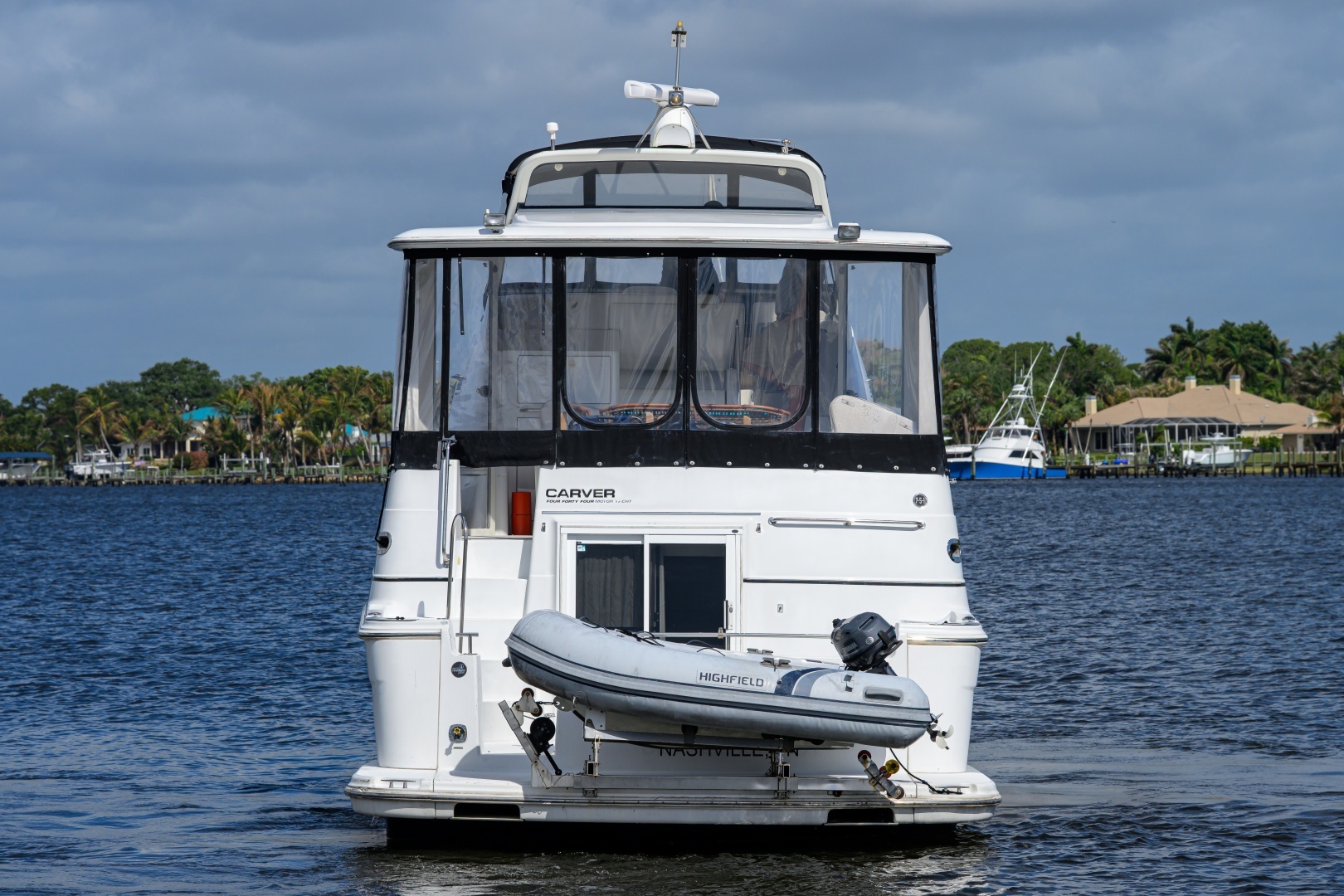 2003 Carver 444 - Image 3