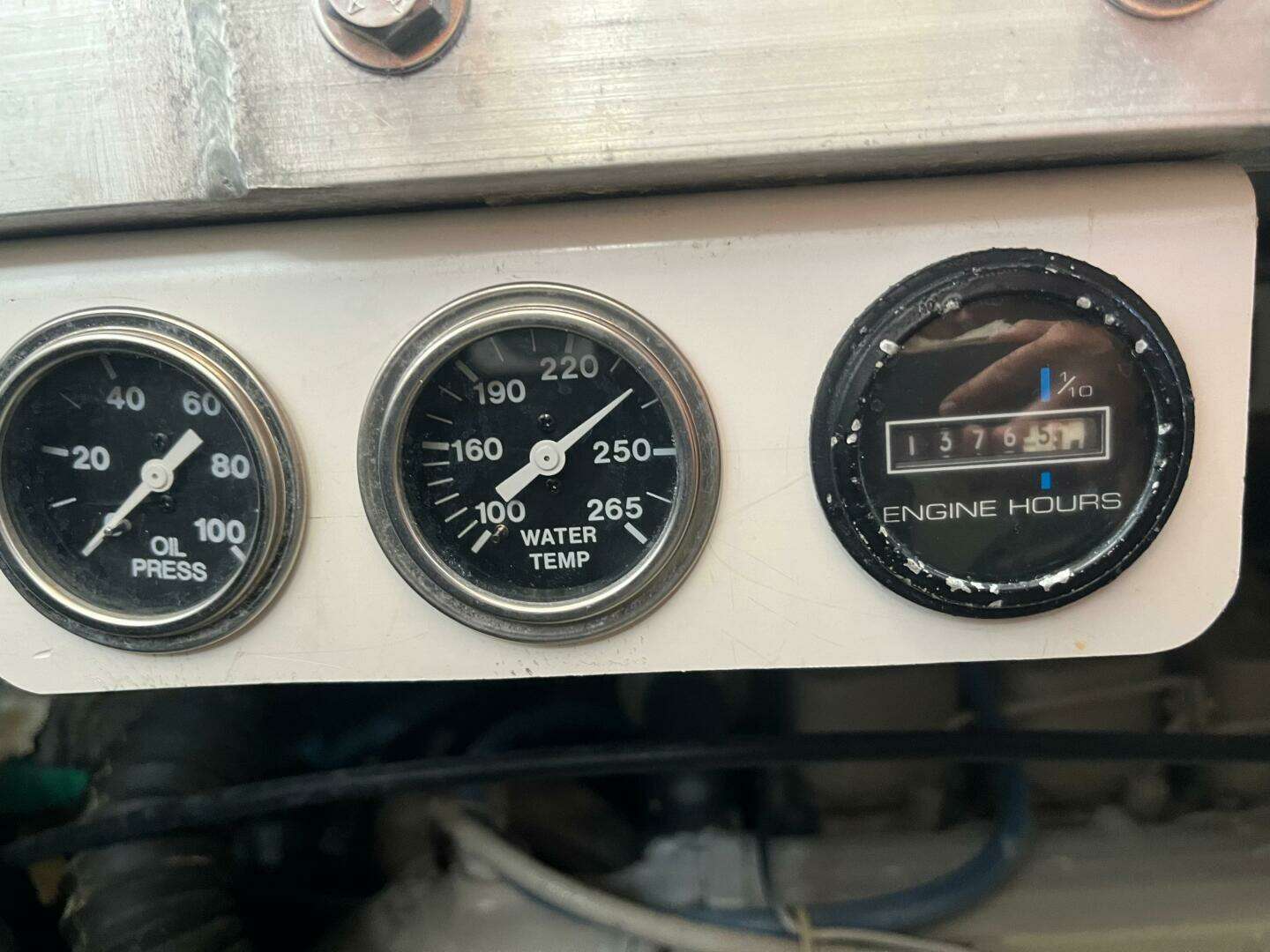 2000 Carver 396 Motor Yacht - Image 36