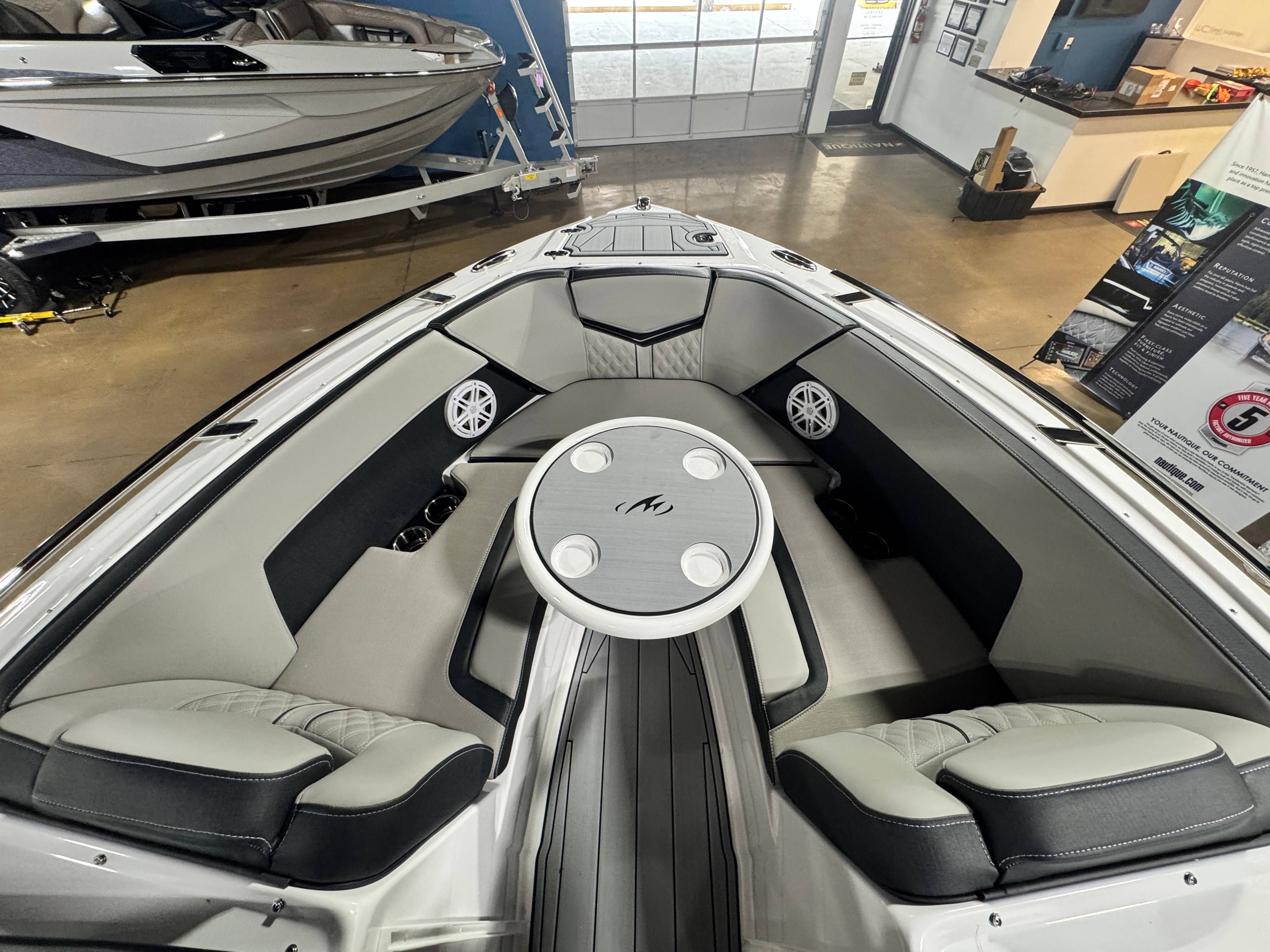 2025 Monterey 238SS Super Sport - 9