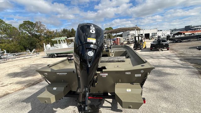 2026 Tracker Grizzly 2072 CC - 13