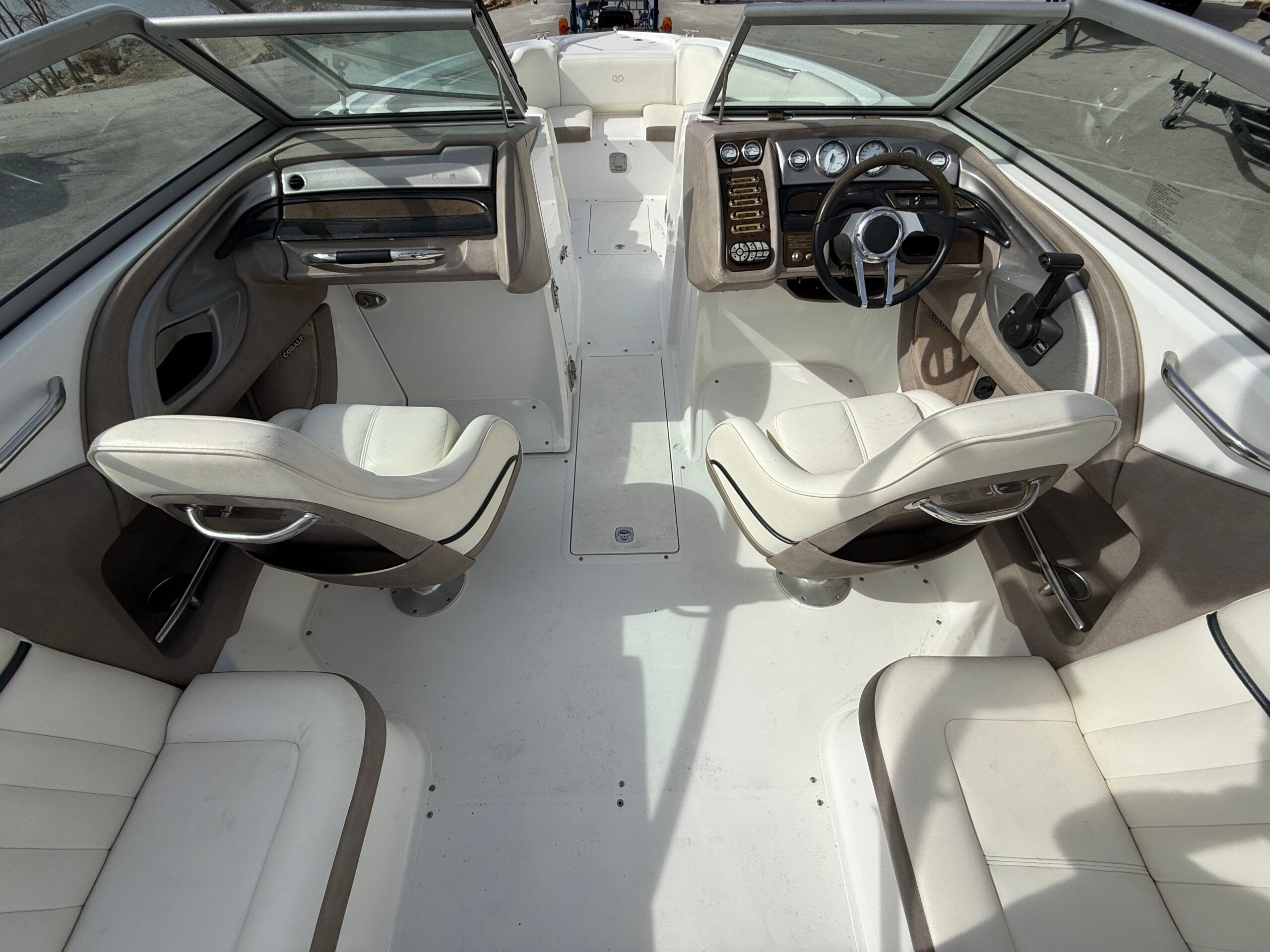 2006 Cobalt 272 - 23