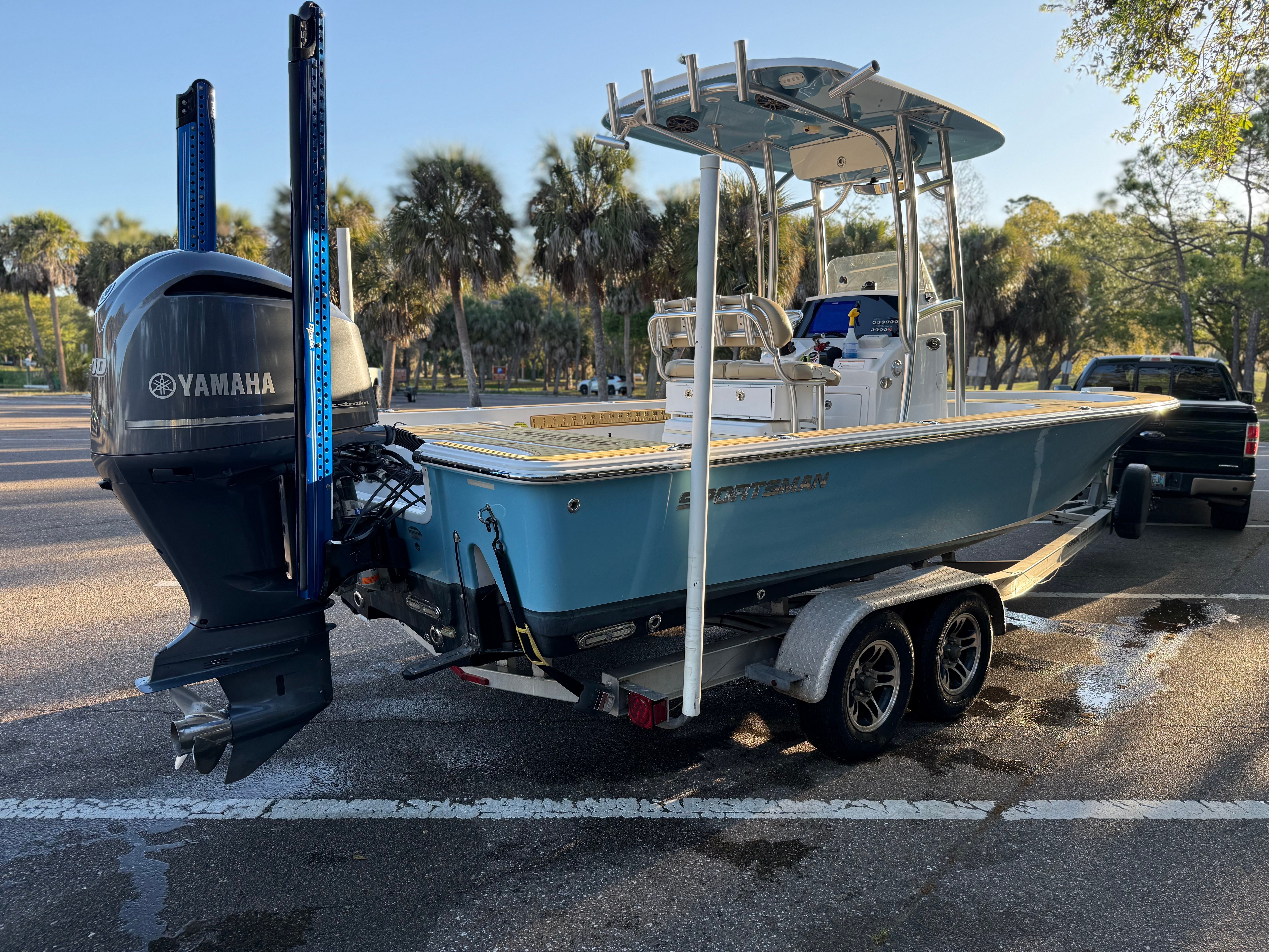 2016 Sportsman Masters 247 Bay Boat - 4