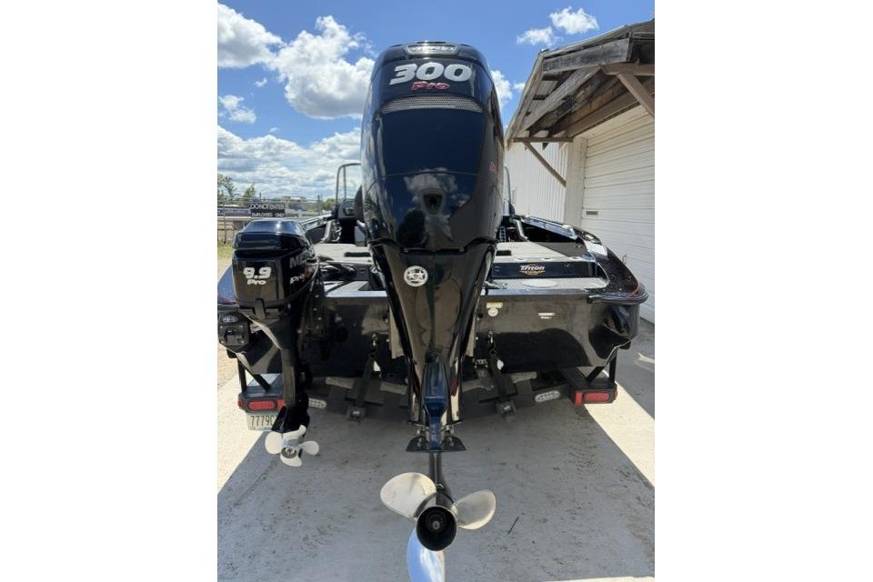 2016 Triton 216 Fishunter boat with dual Mercury Pro outboard motors.